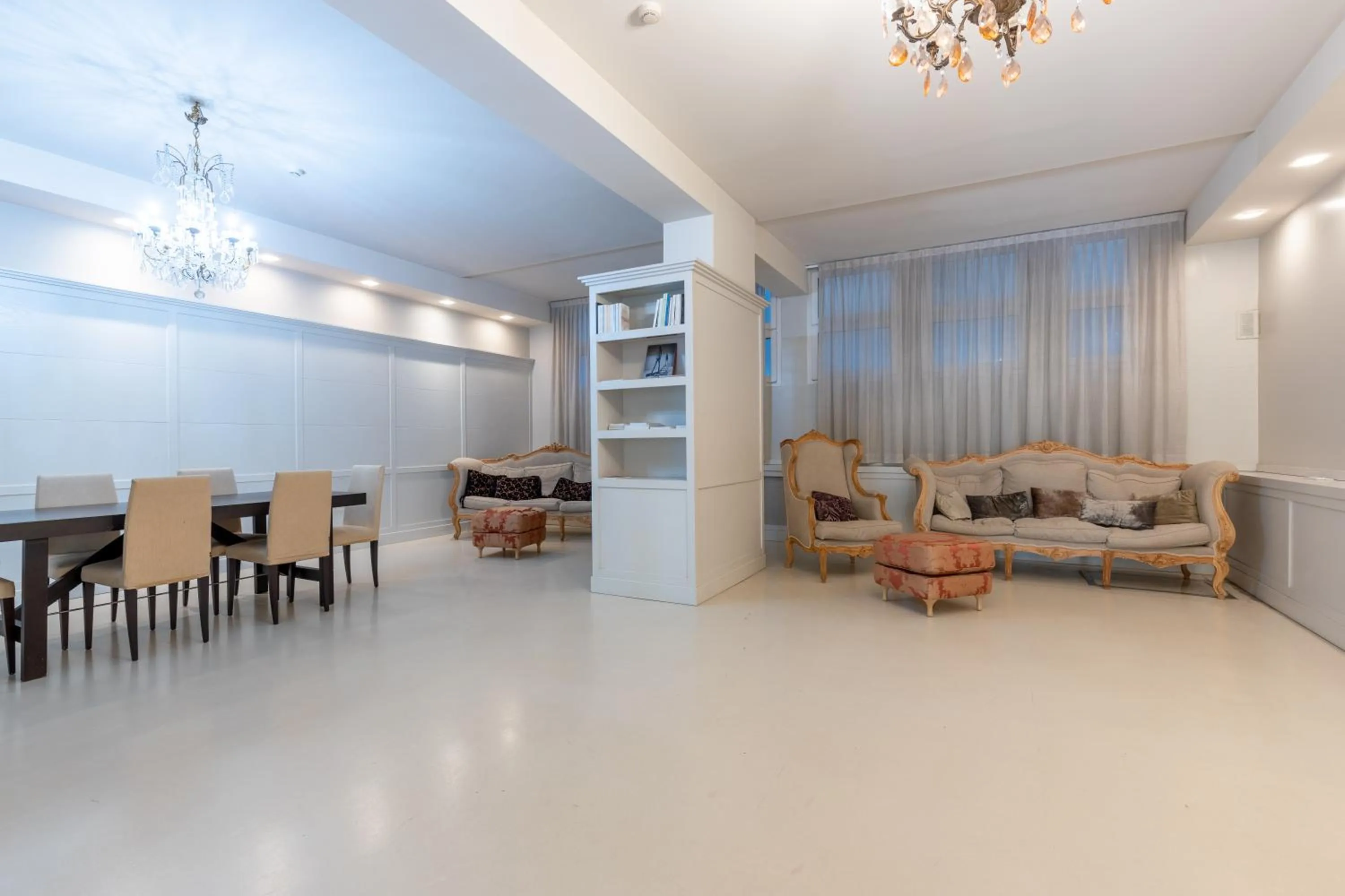 Lobby or reception in Wall Art Hotel & Residence