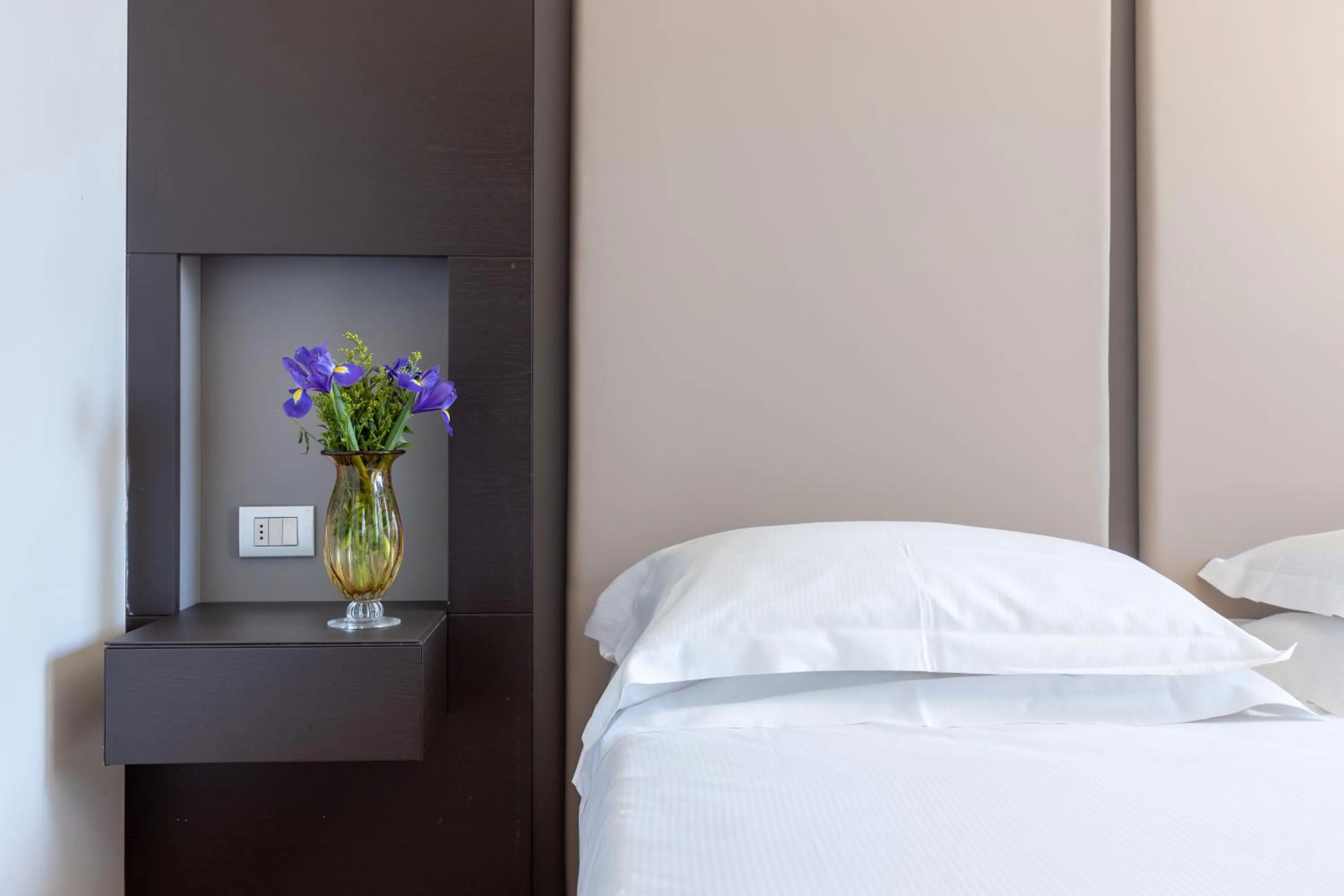 Bedroom, Bed in Wall Art Hotel & Residence