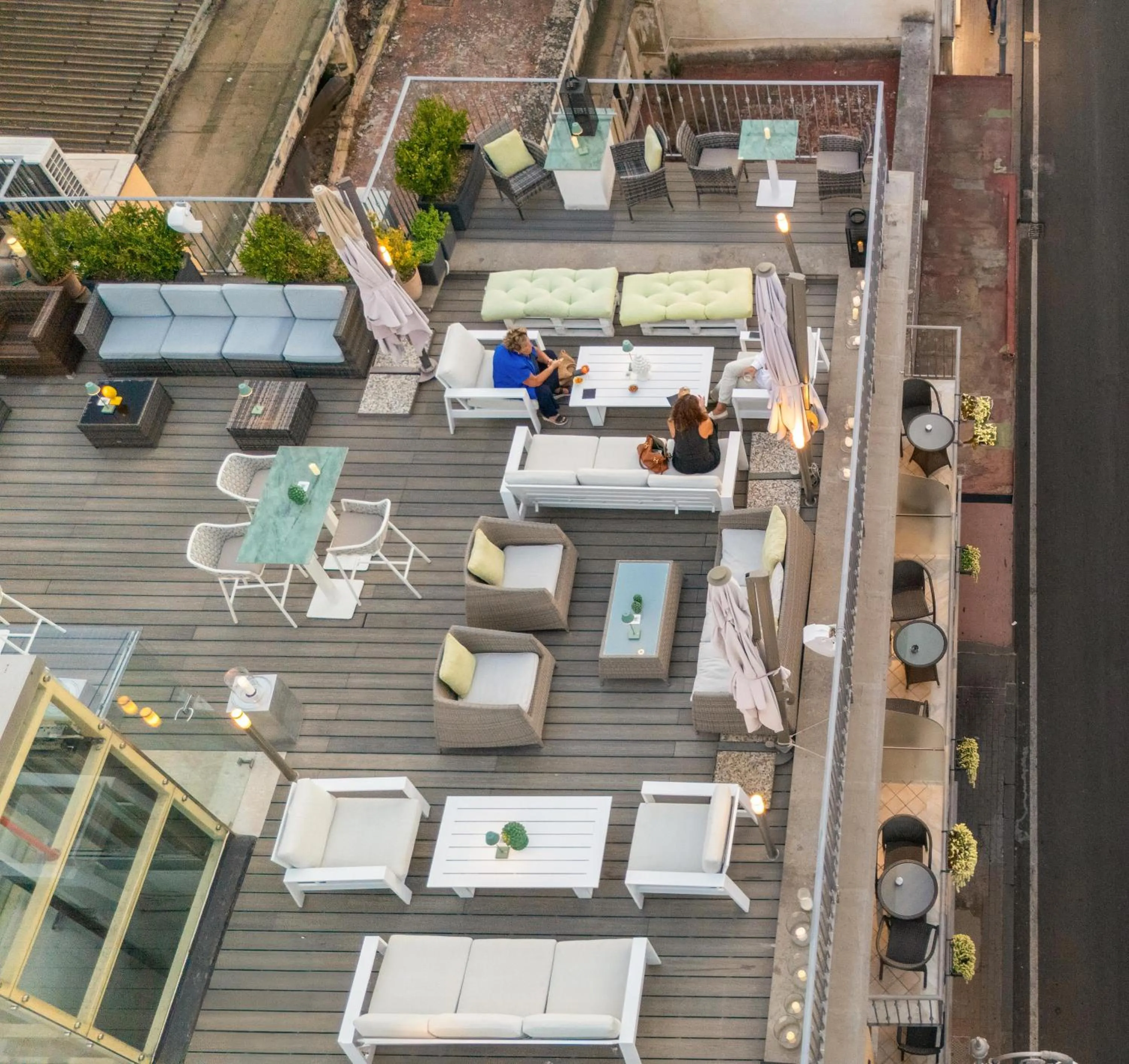 Property building in Hotel Sorrento City