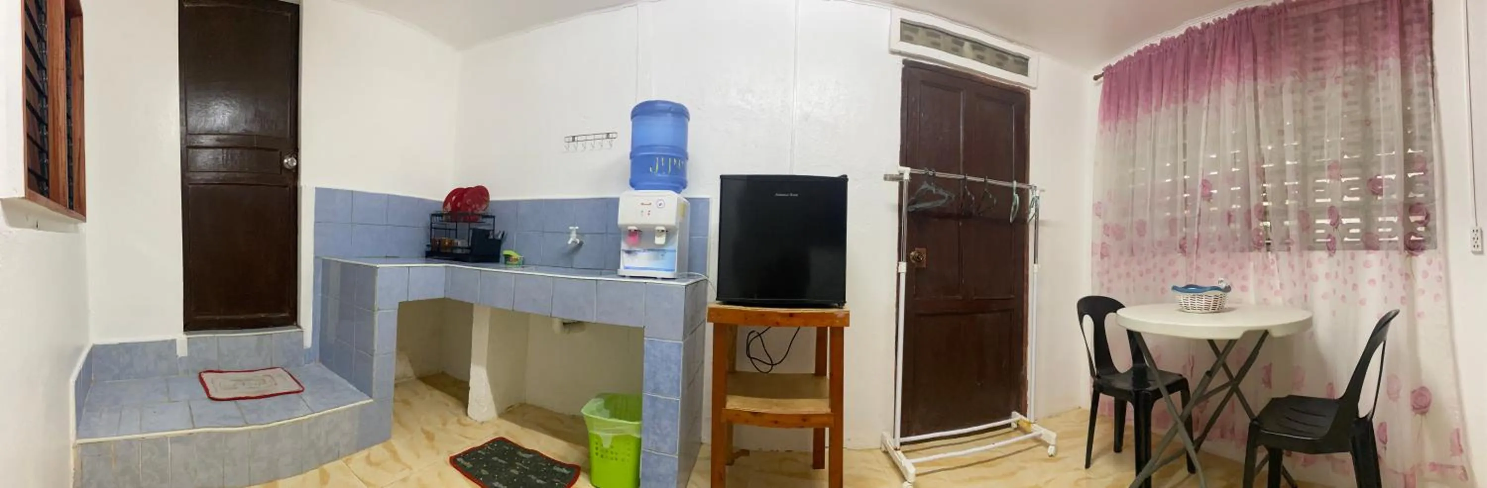 Kitchen or kitchenette in A&C Aquino Guesthouse