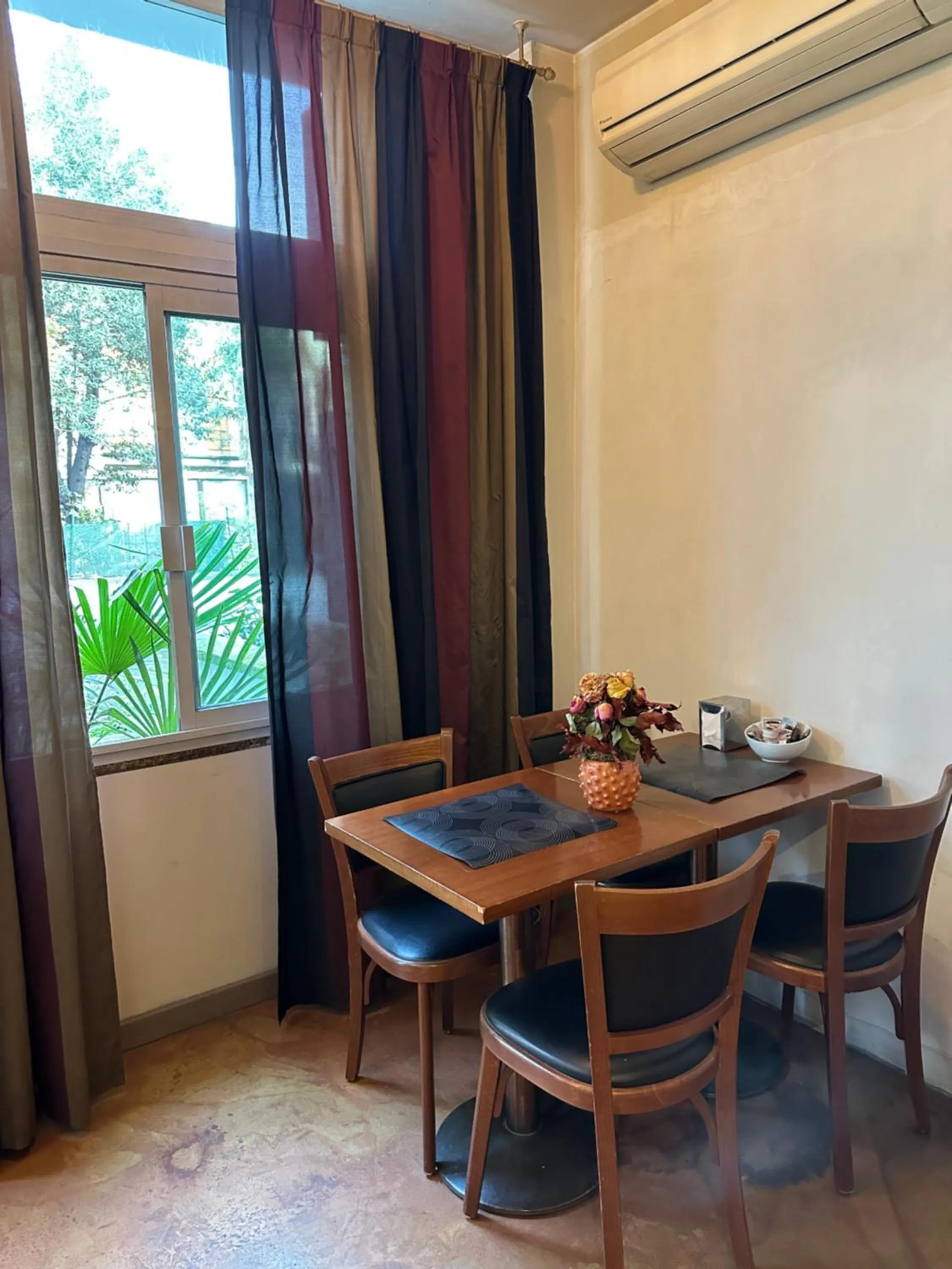 Continental breakfast in Hotel Aspromonte