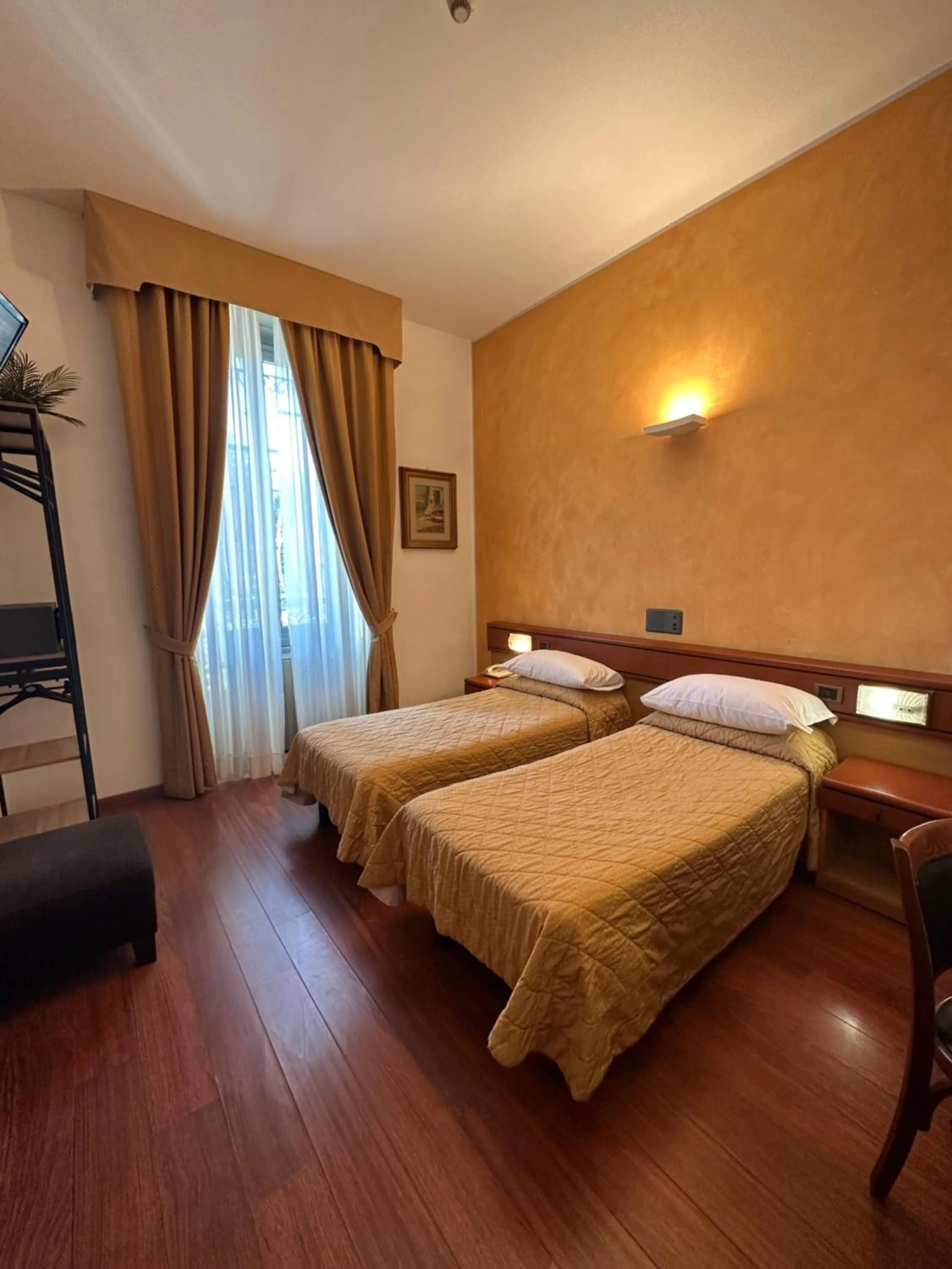 Bedroom, Bed in Hotel Aspromonte