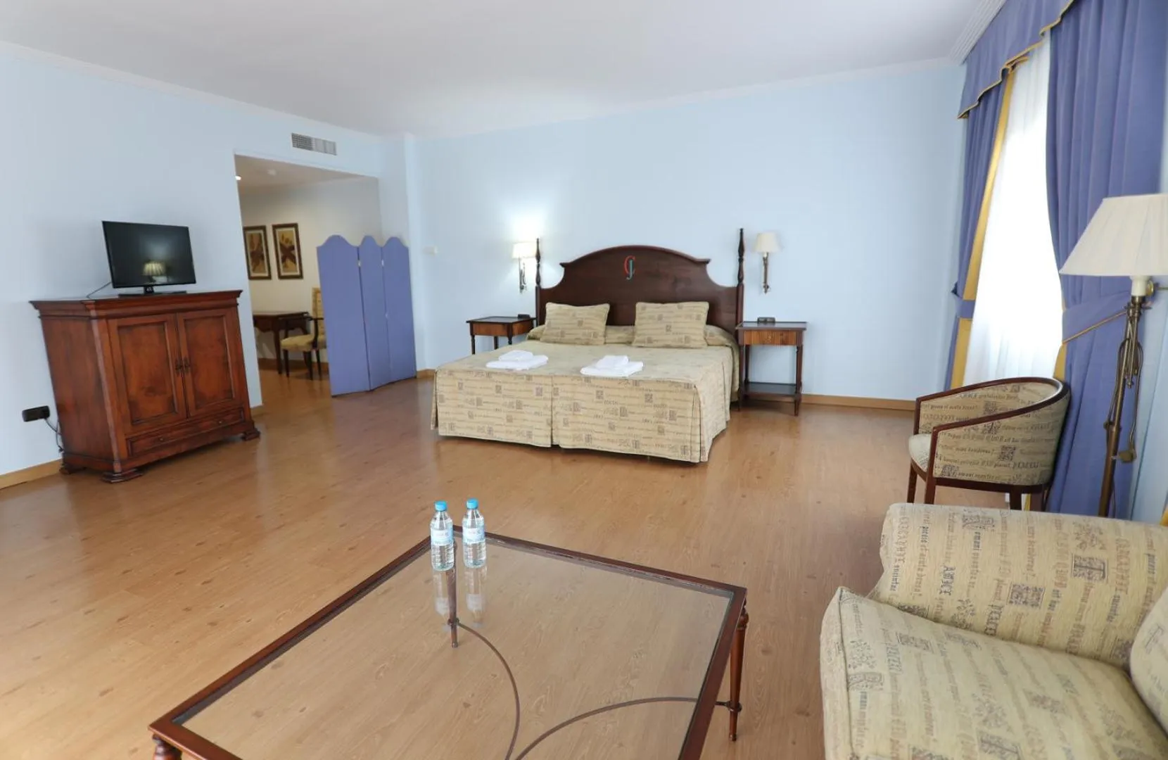 Photo of the whole room, Bed in Hospedium Hotel Doña Mafalda de Castilla