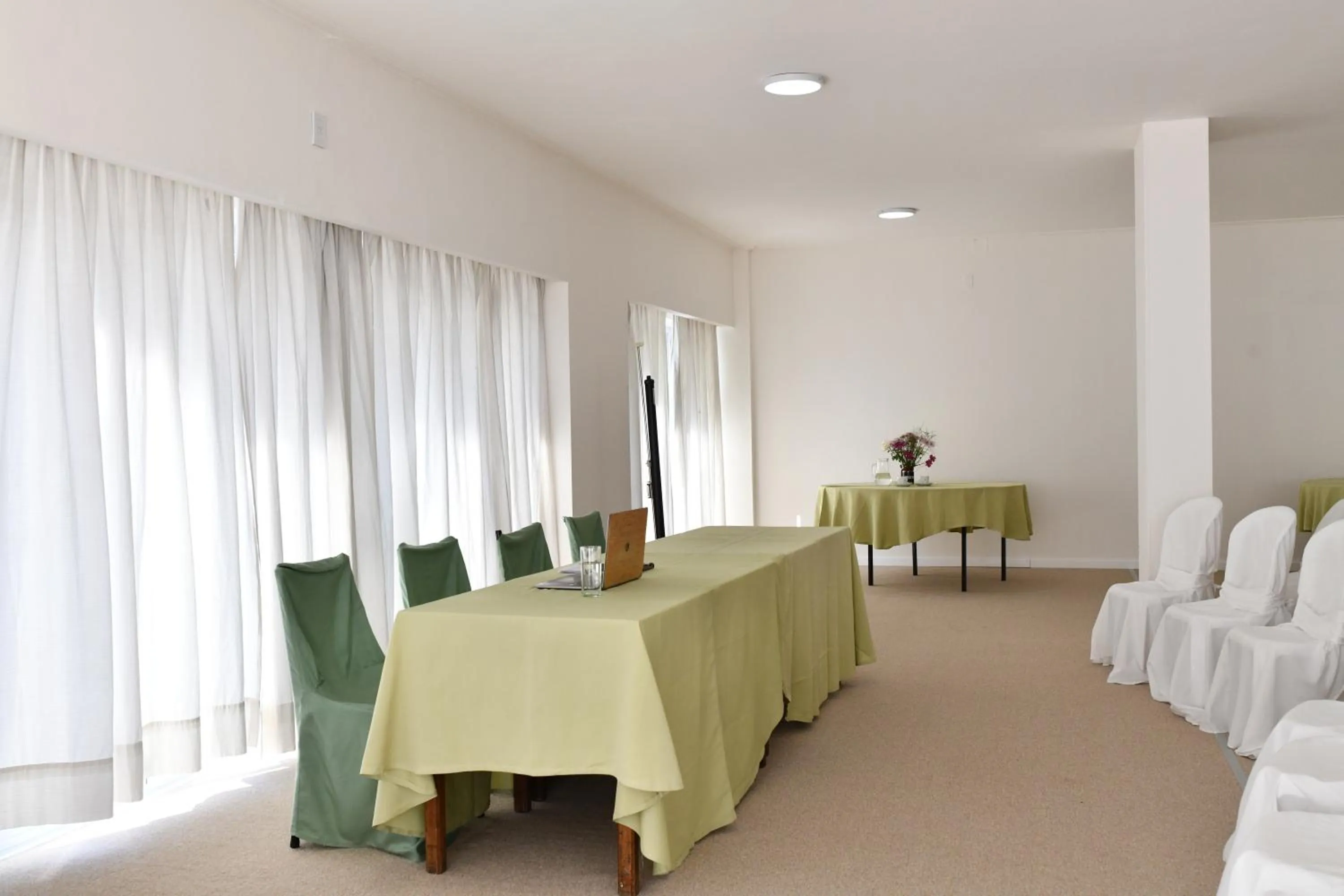 Meeting/conference room in O2 Hotel Gualeguaychú