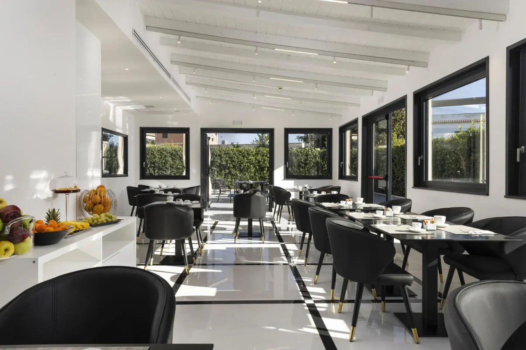 Restaurant/places to eat in Eurogarden Hotel Restaurant/places to eat in Eurogarden Hotel