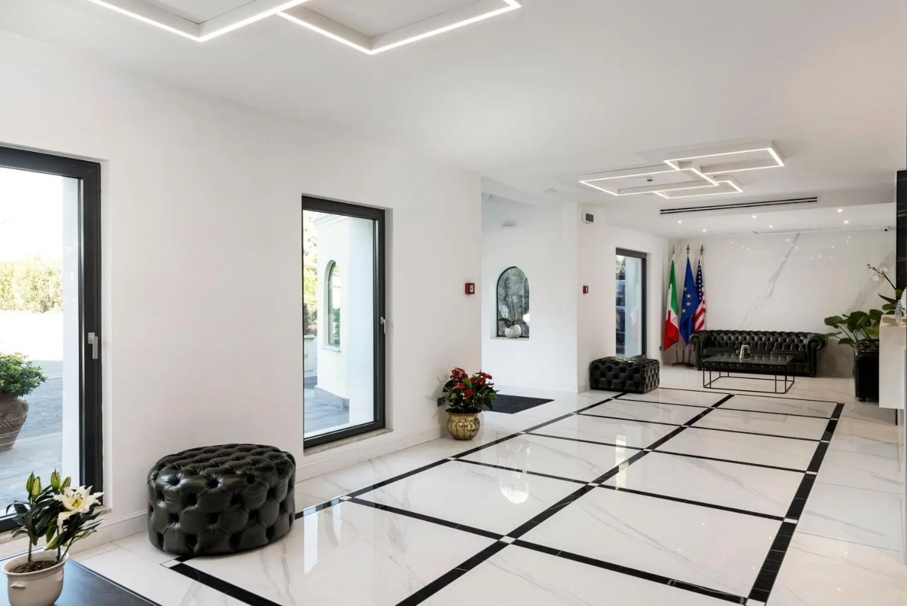 Lobby or reception, Bed in Eurogarden Hotel