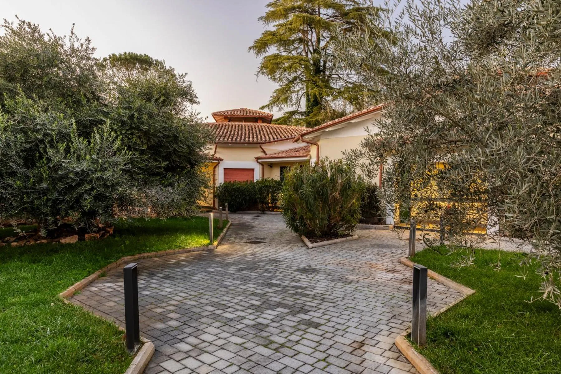 Garden in Eurogarden Hotel