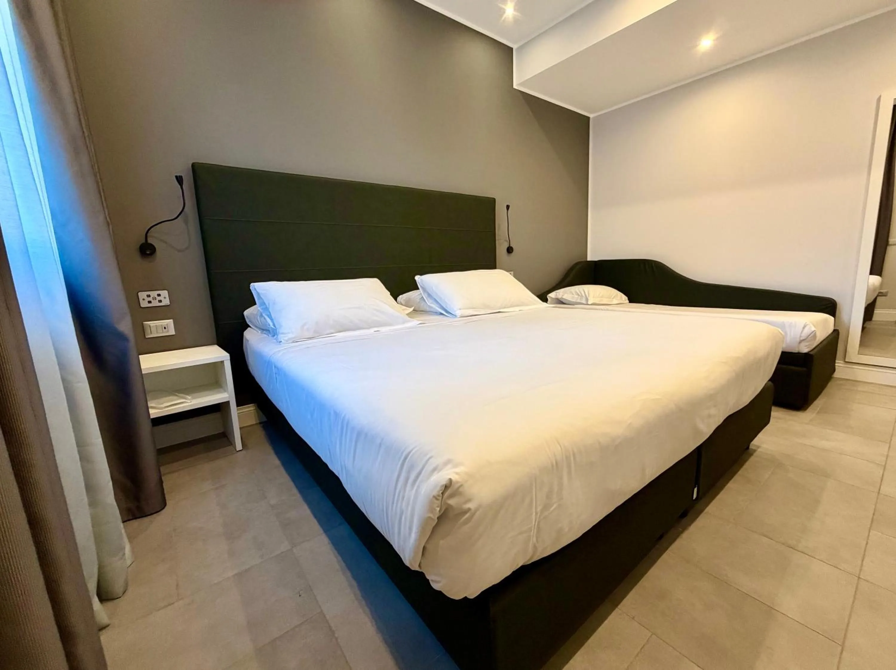 Photo of the whole room, Bed in Eurogarden Hotel