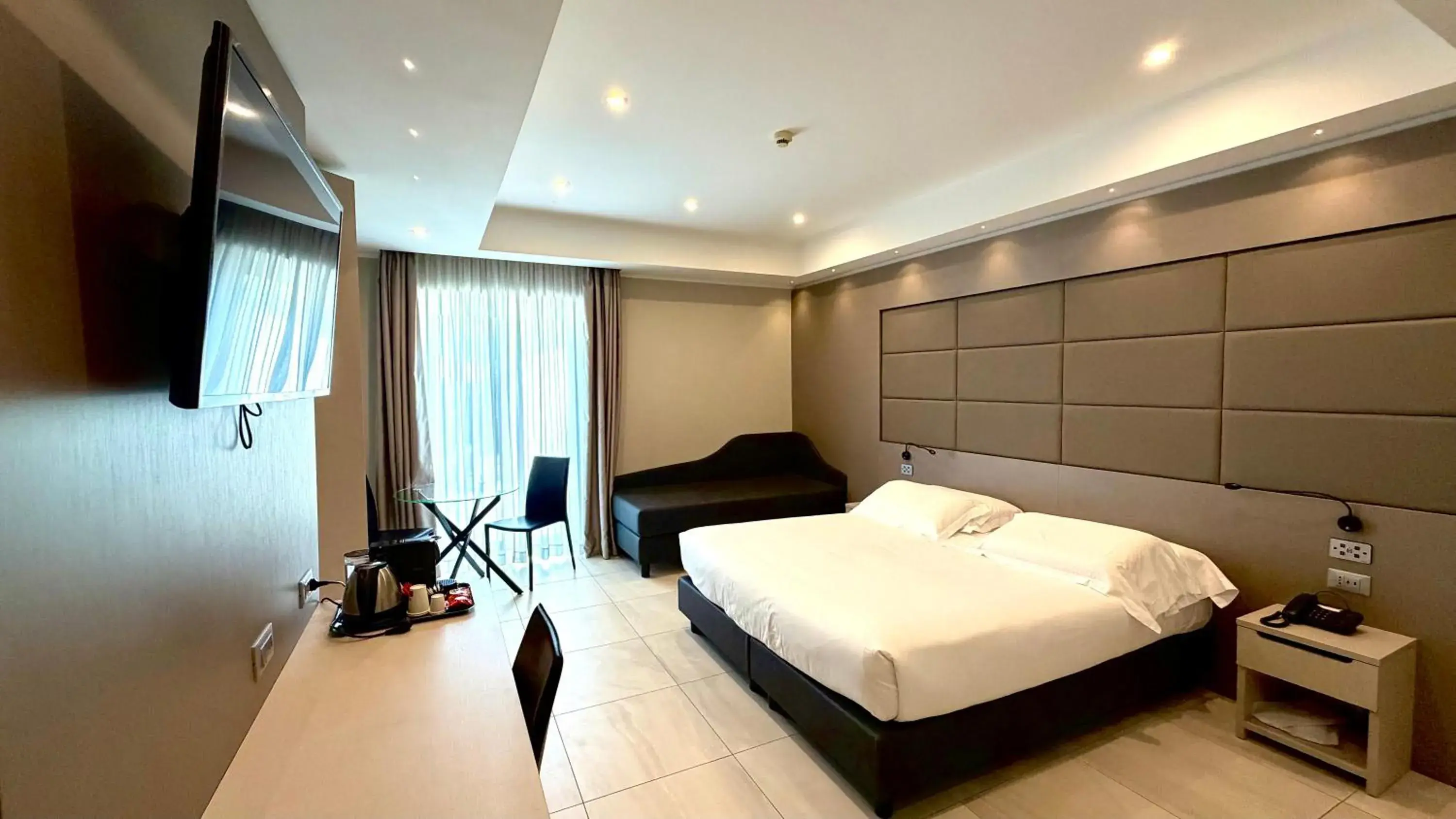 Photo of the whole room, Bed in Eurogarden Hotel Photo of the whole room, Bed in Eurogarden Hotel