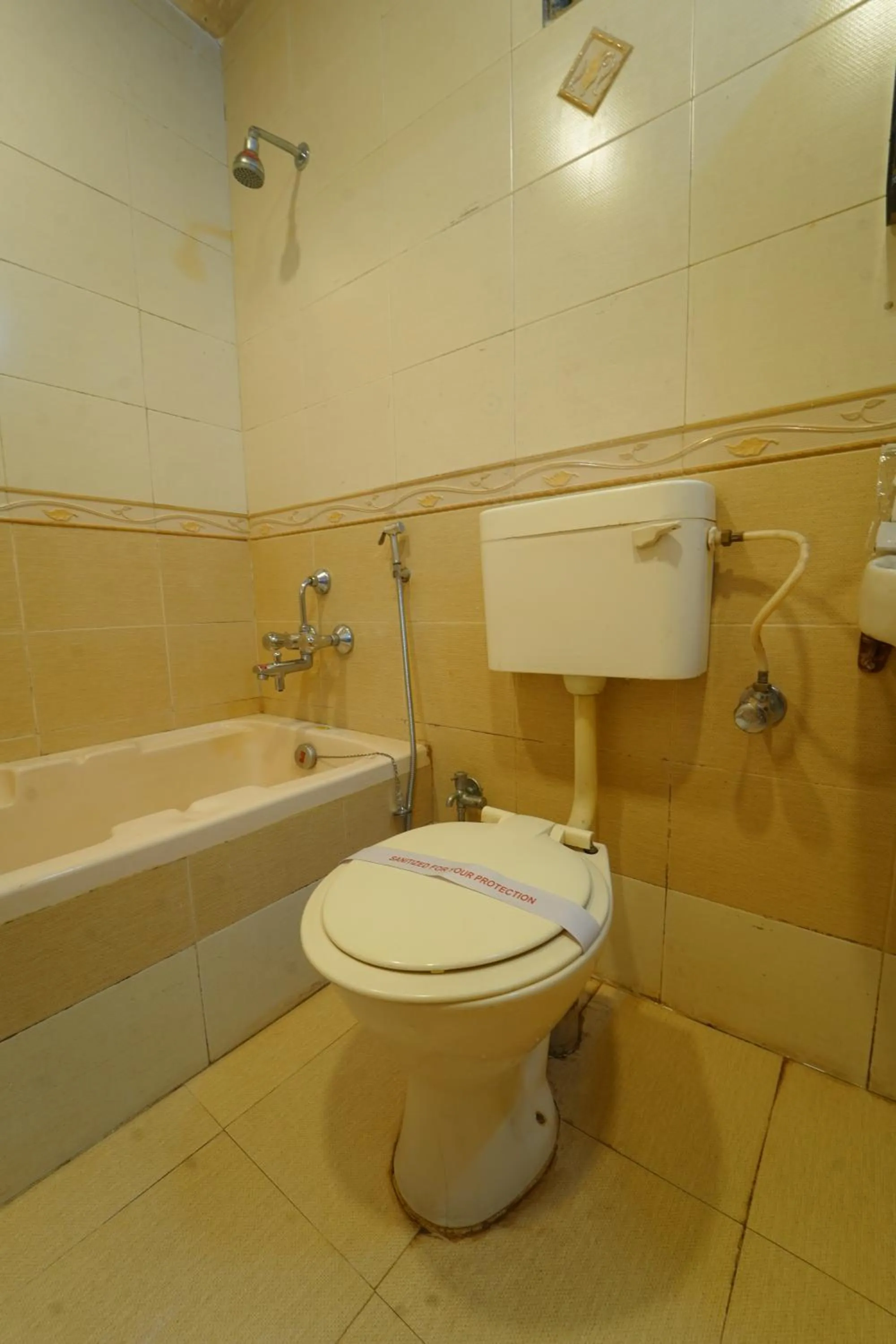 Shower in Sharayu Holidays Valley View