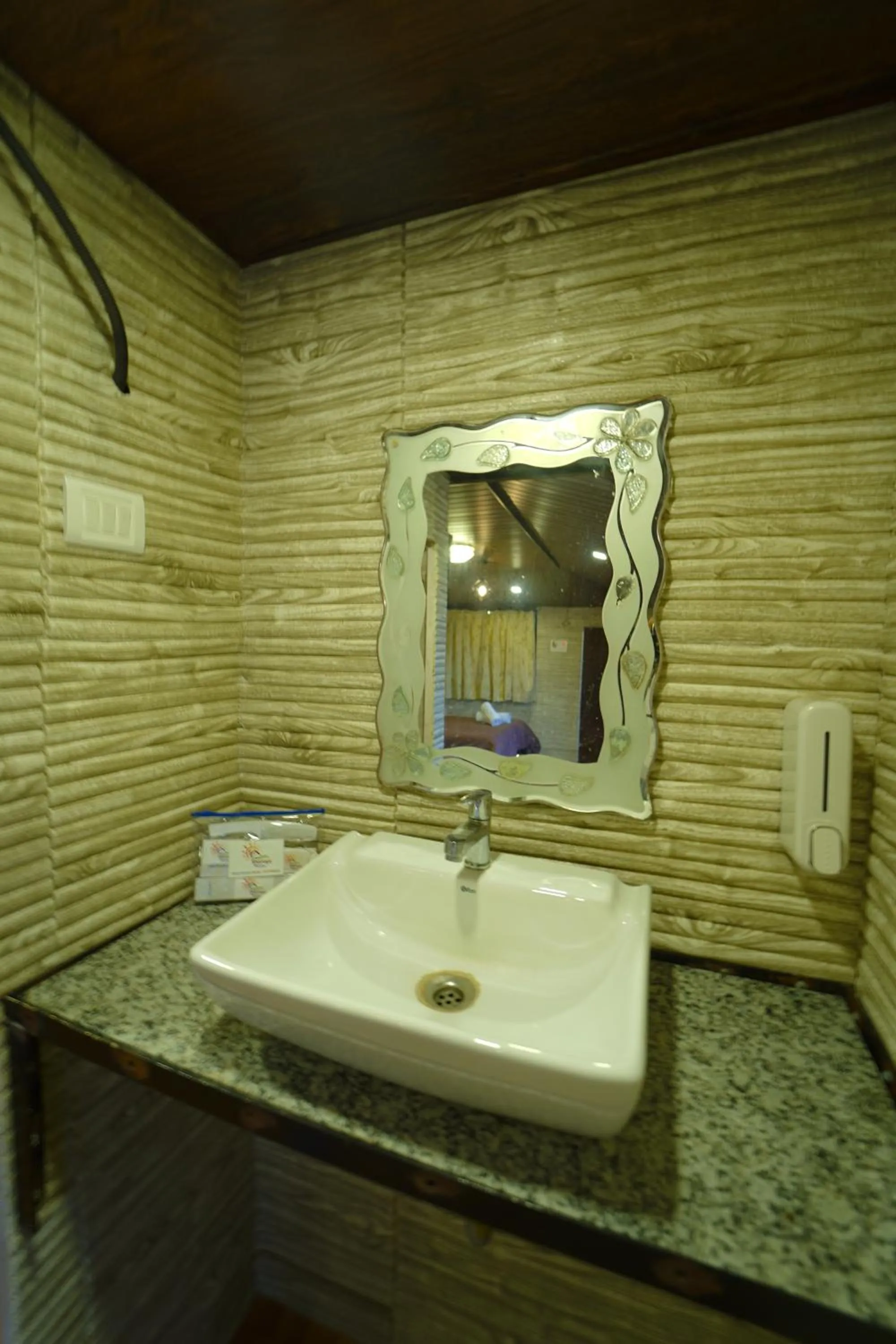 Bathroom in Sharayu Holidays Valley View
