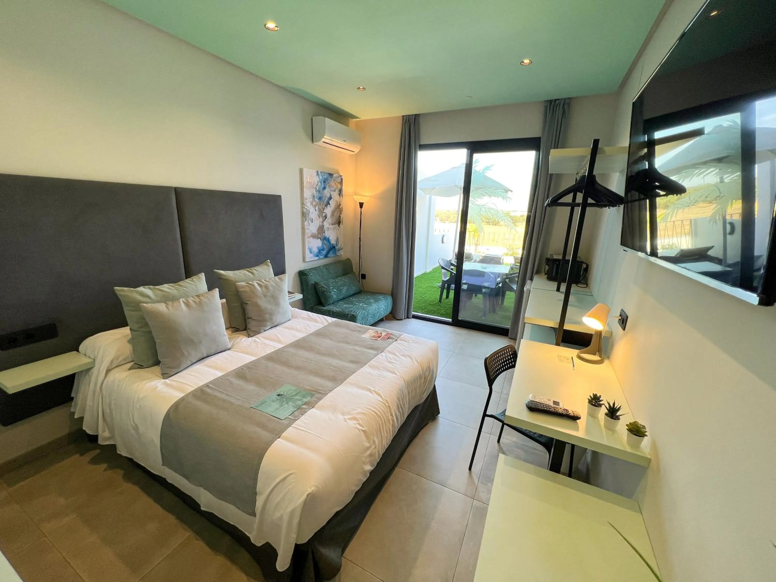 Bedroom, Bed in ON The Residence