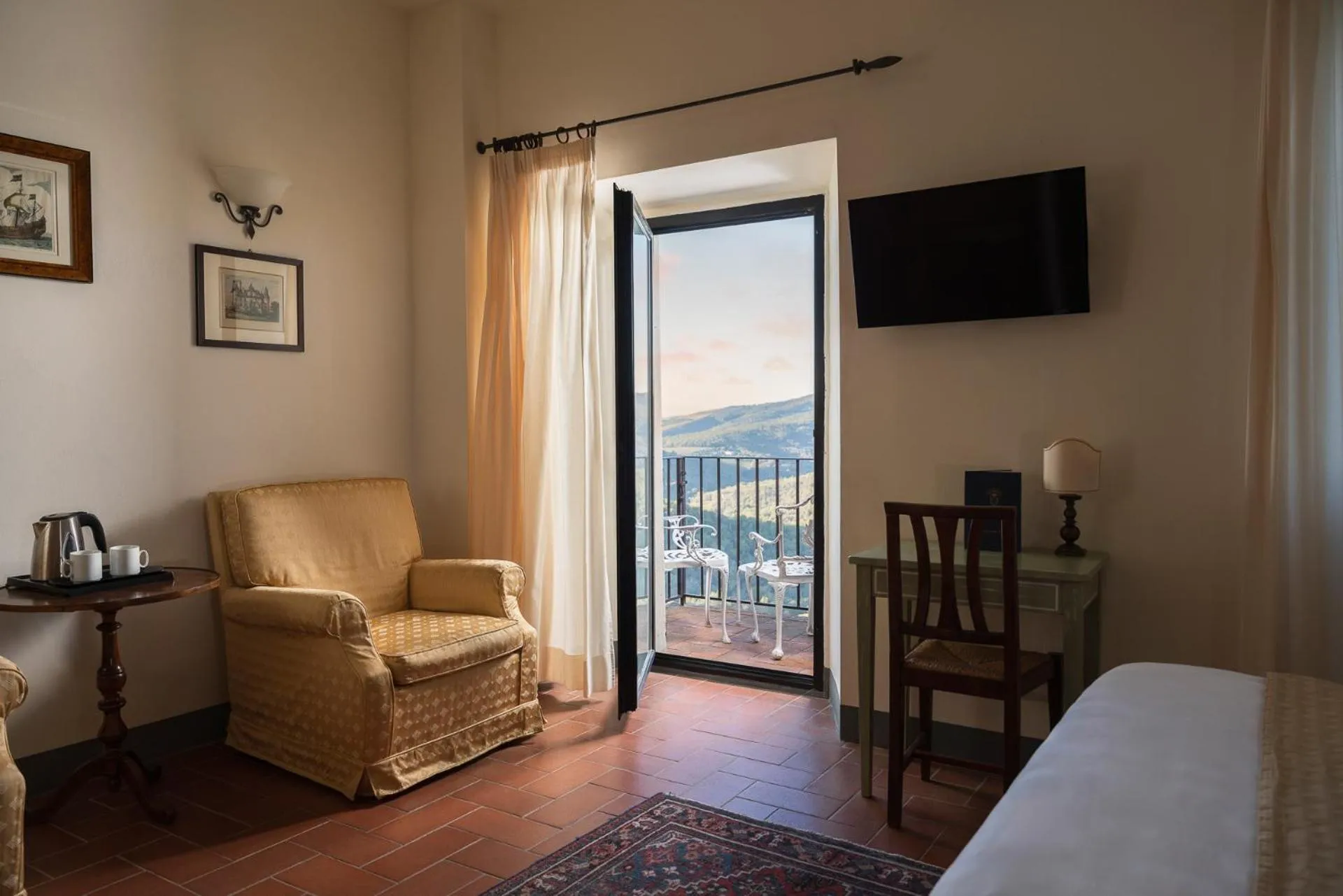 Bedroom, Bed in Relais Vignale & Spa