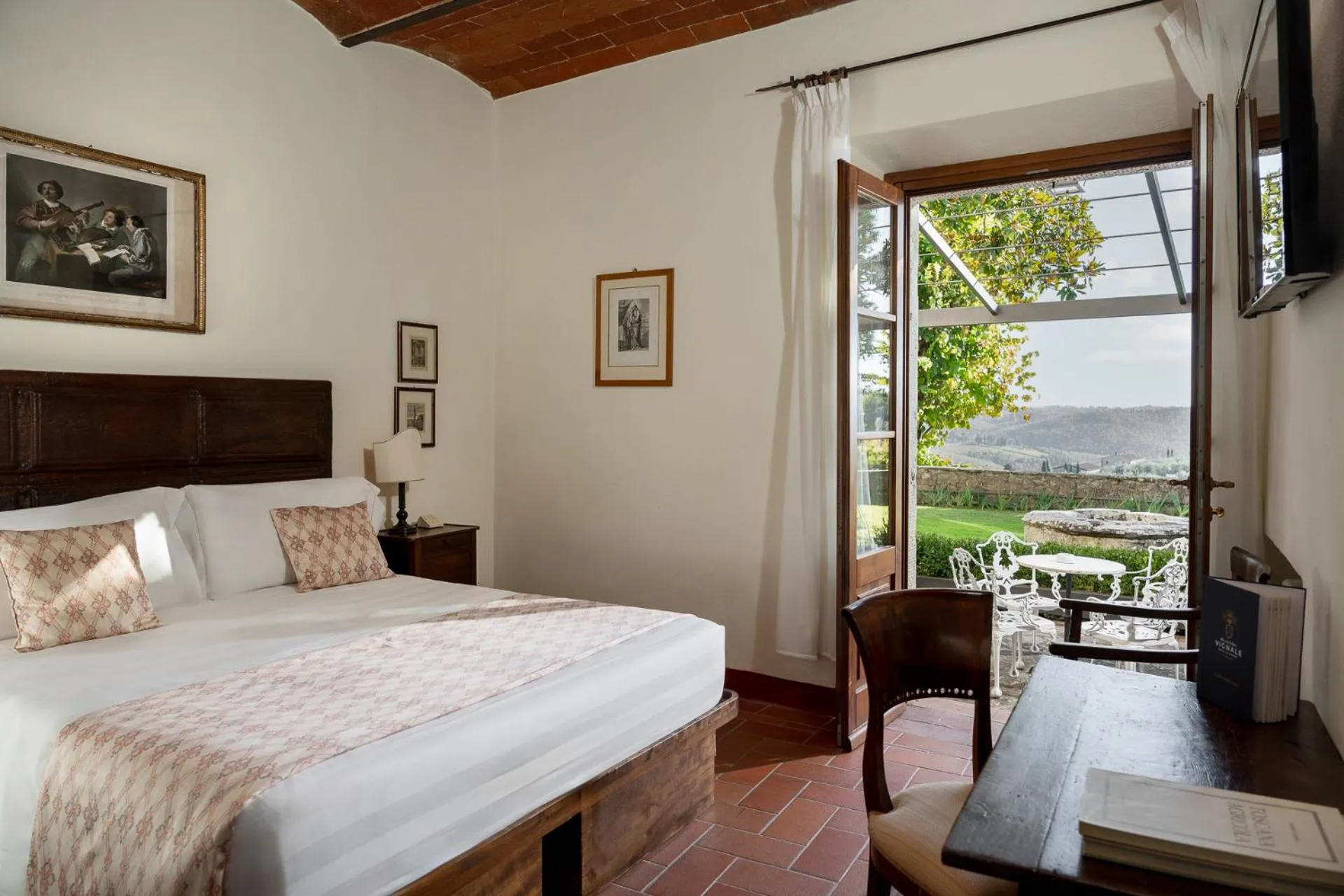 Bedroom, Bed in Relais Vignale & Spa