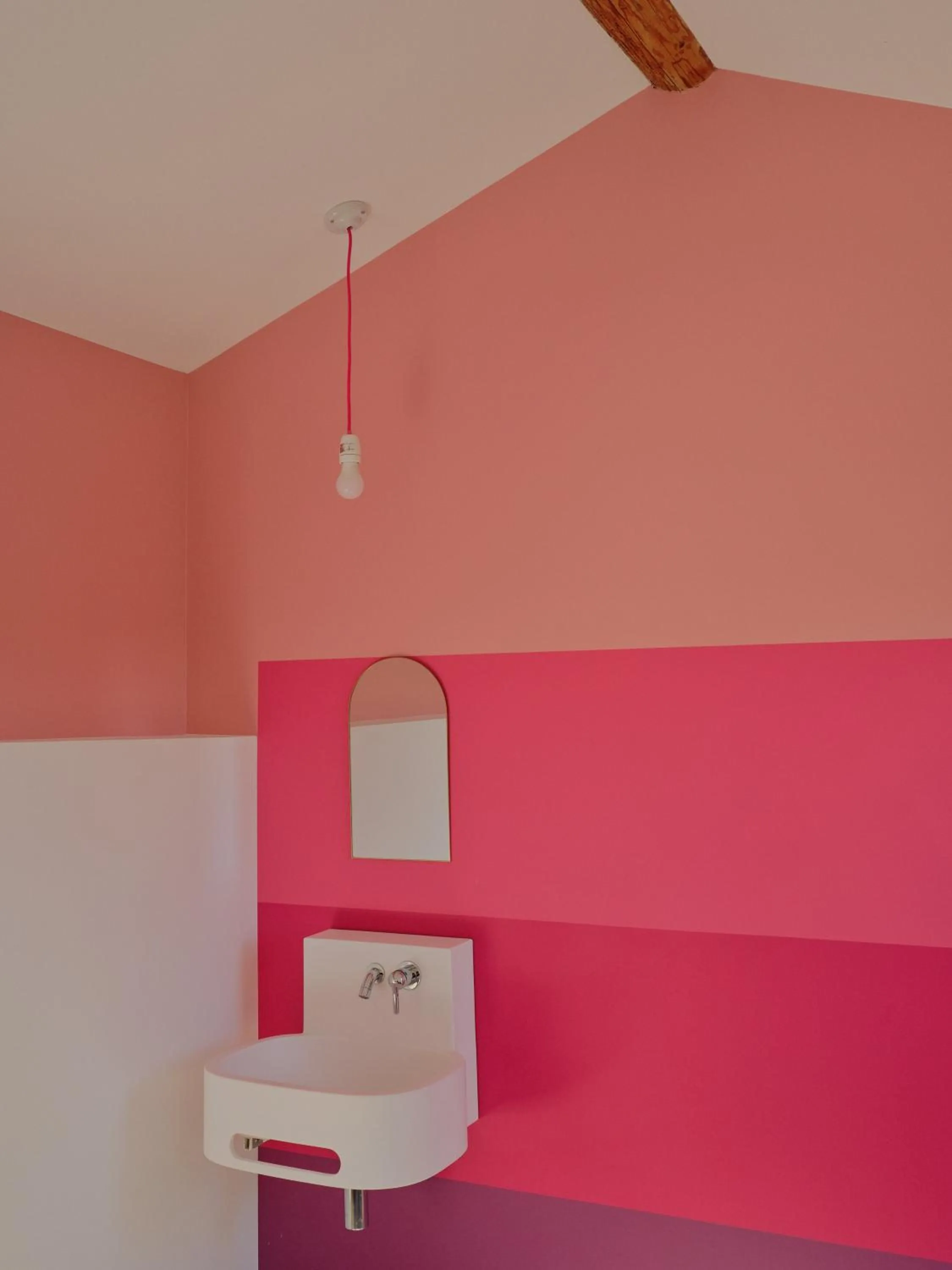 Bathroom in Domaine La Ferme HI bride