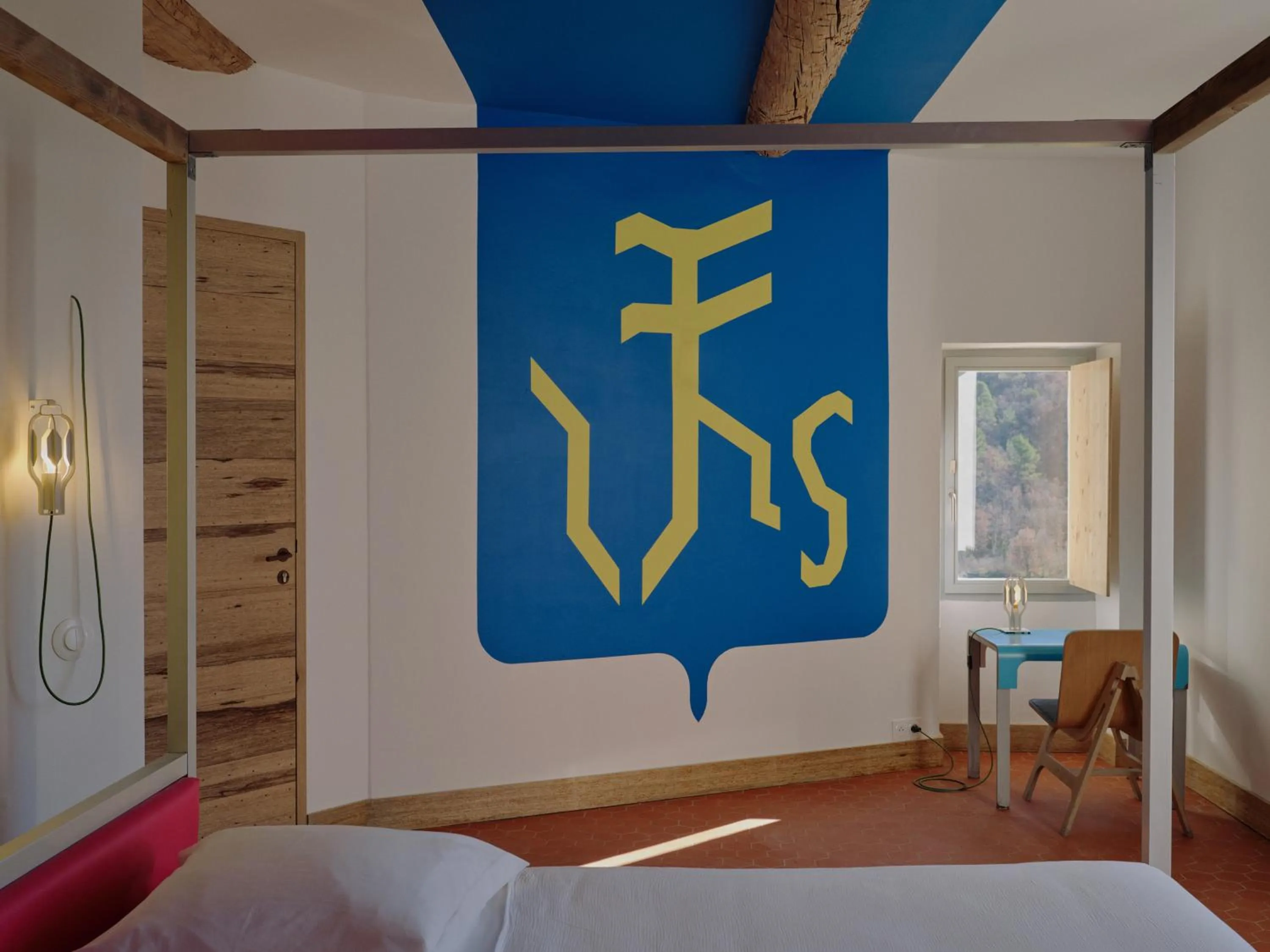 Bedroom in Domaine La Ferme HI bride