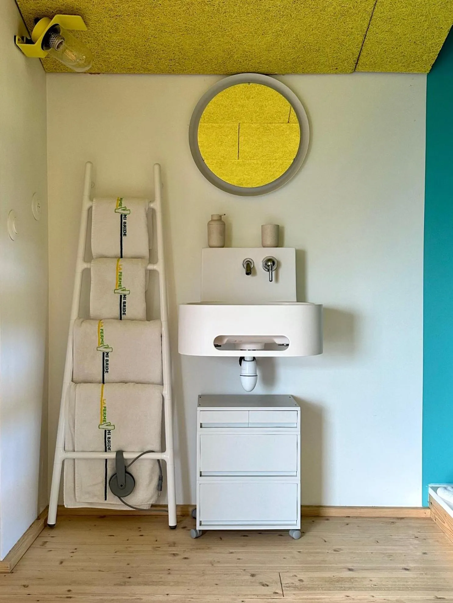 Bathroom in Domaine La Ferme HI bride