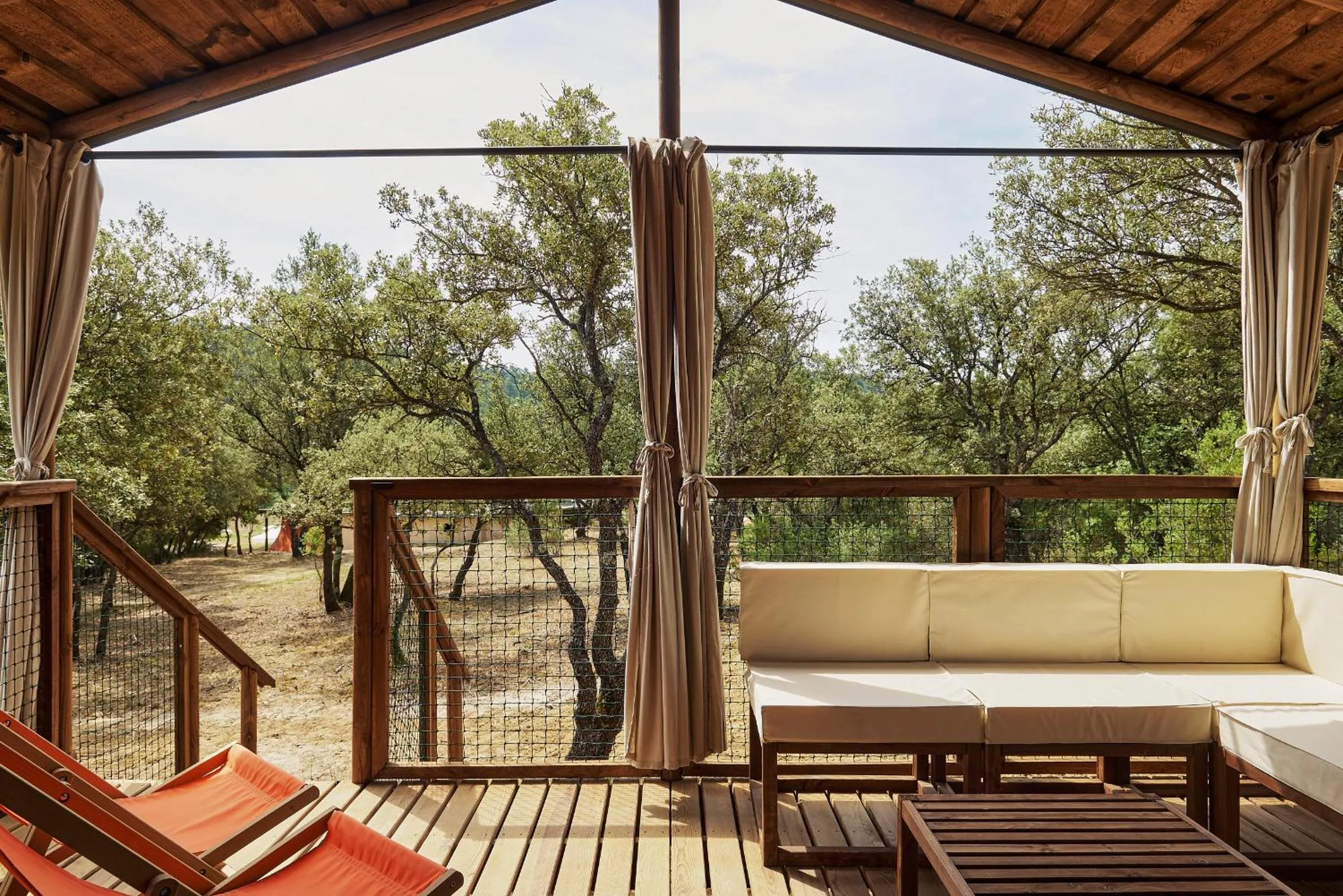 Garden view in Domaine La Ferme HI bride