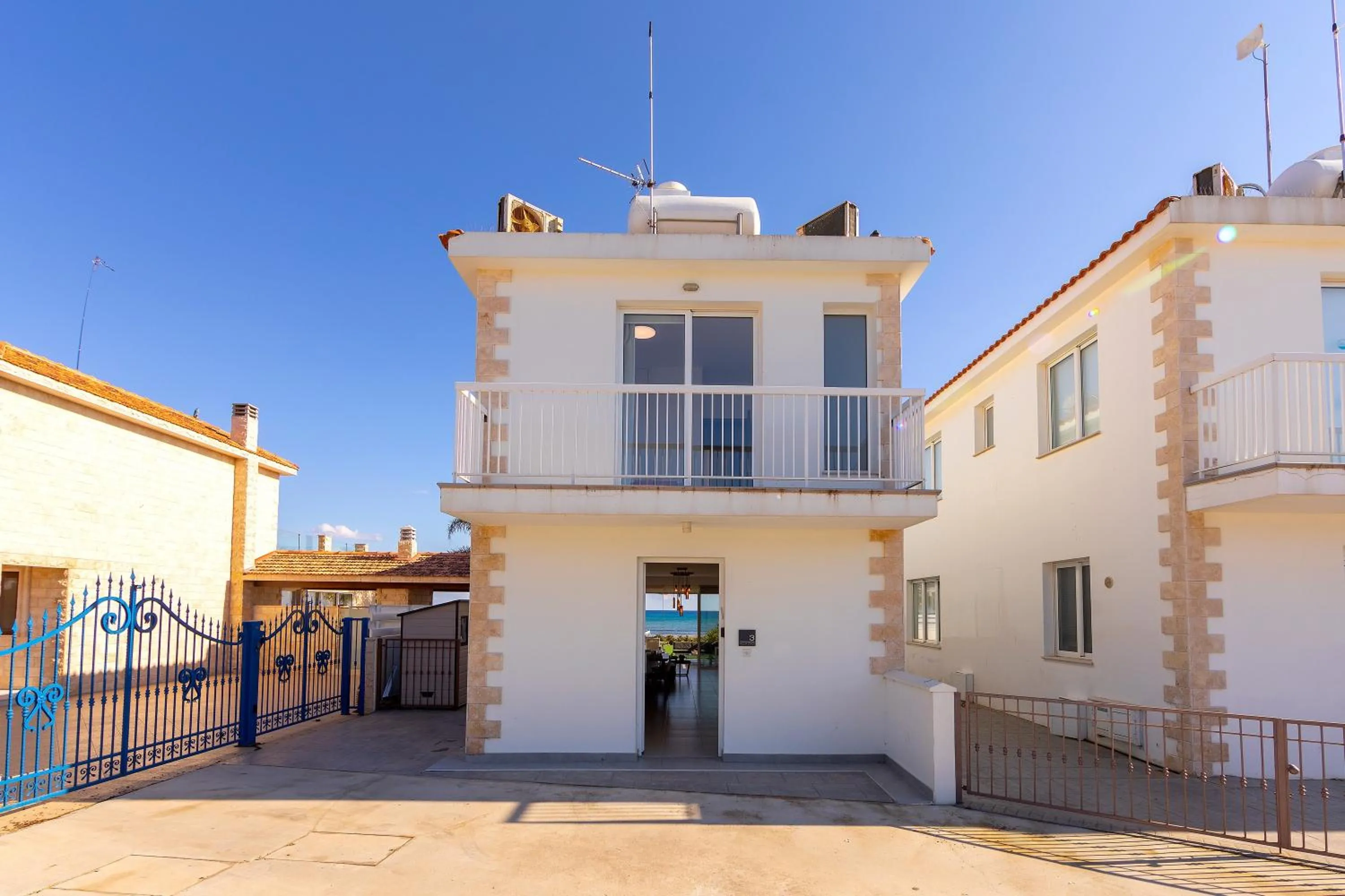 Ayia Thekla Seafront Villa Dagi