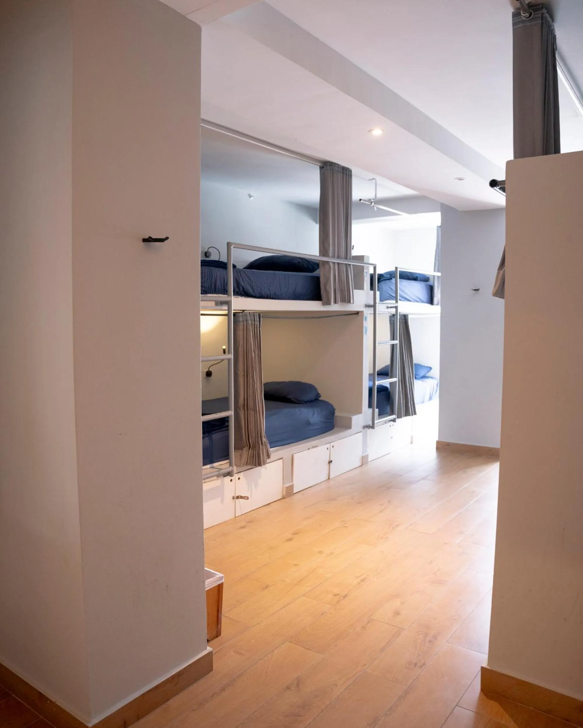 Bedroom, Bed in Dreamer Beach Club