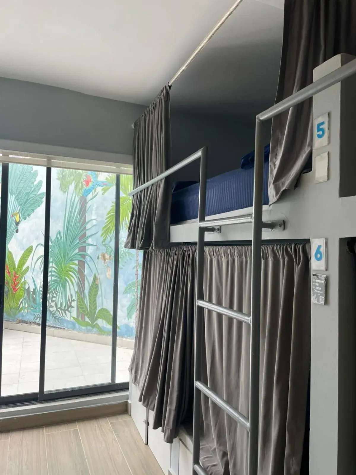 Bed in 6-Bed Mixed Dormitory Room in Dreamer Beach Club Bed in 6-Bed Mixed Dormitory Room in Dreamer Beach Club