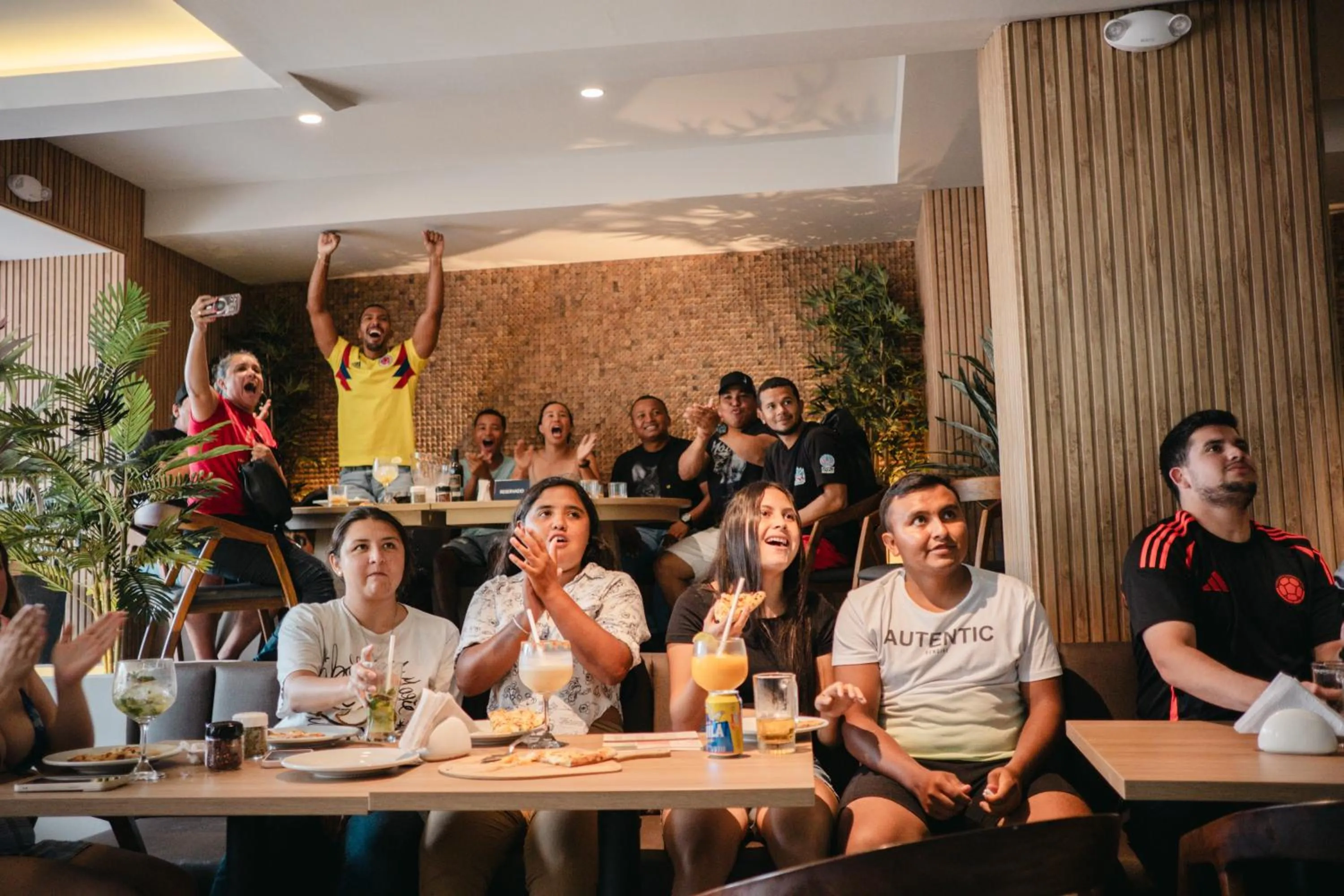 Restaurant/places to eat in Dreamer Beach Club