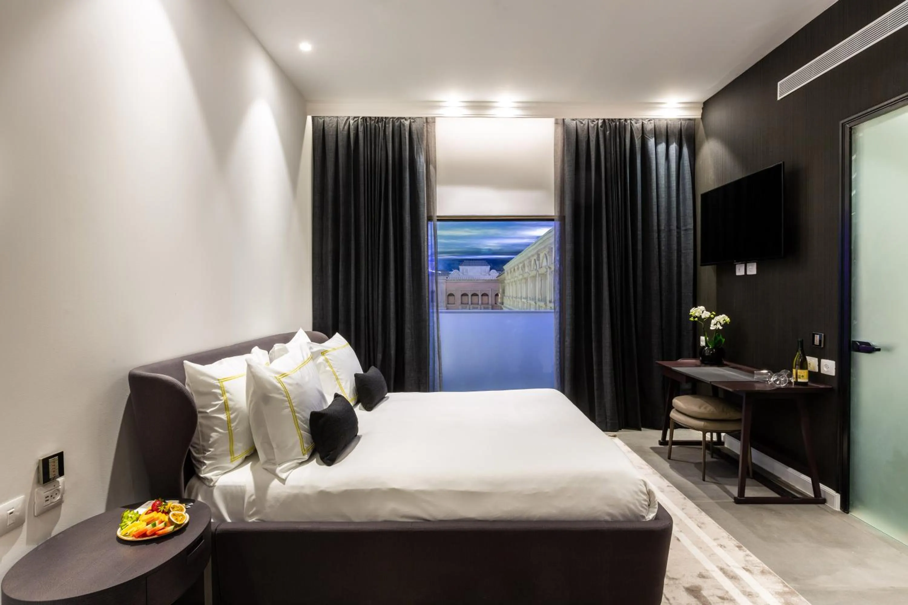 Bed in Dhotel - די הוטל