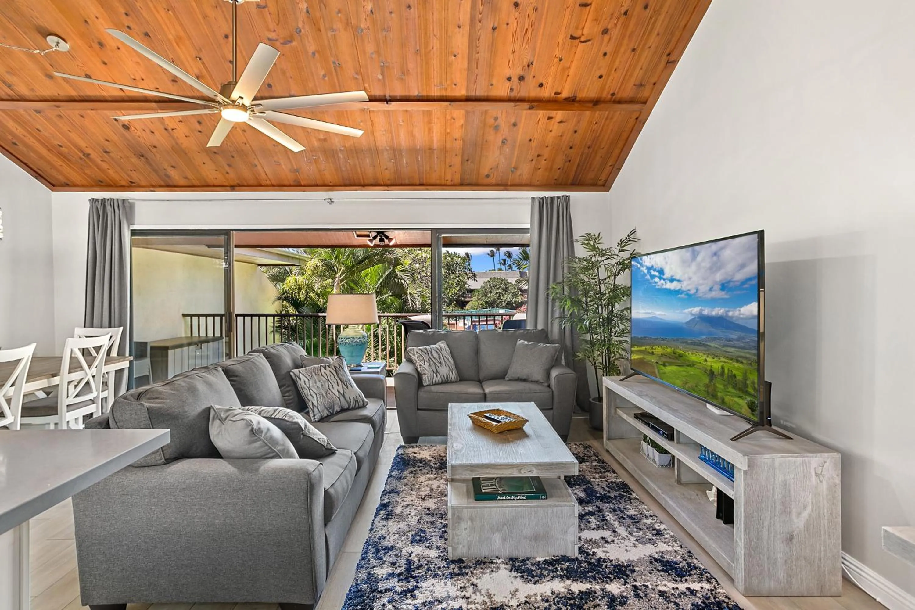 Property building in Koa Resort 5H