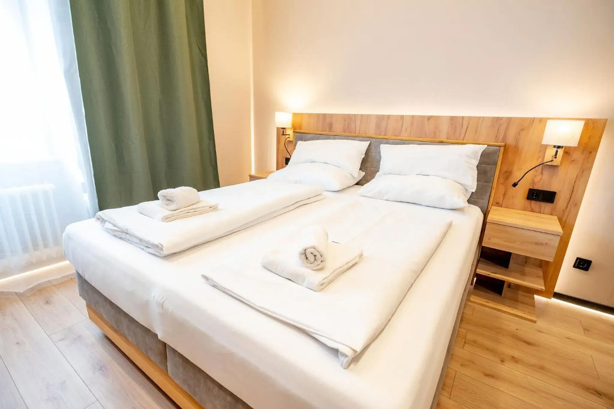 Deluxe Studio - single occupancy in Elegance Studios Deluxe Studio - single occupancy in Elegance Studios