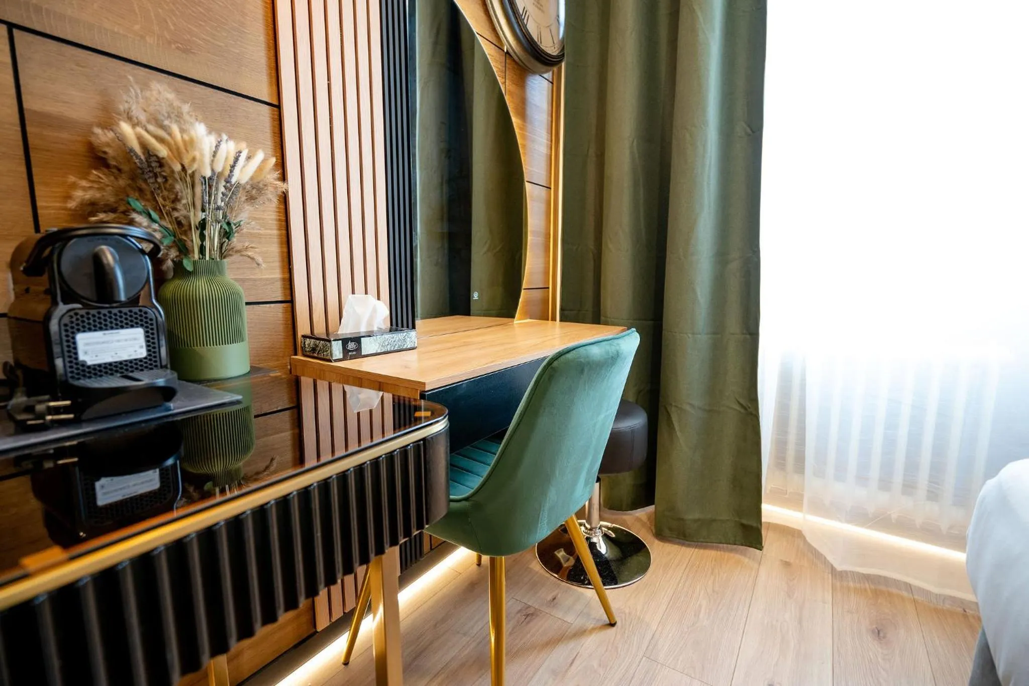 Elegance Studios