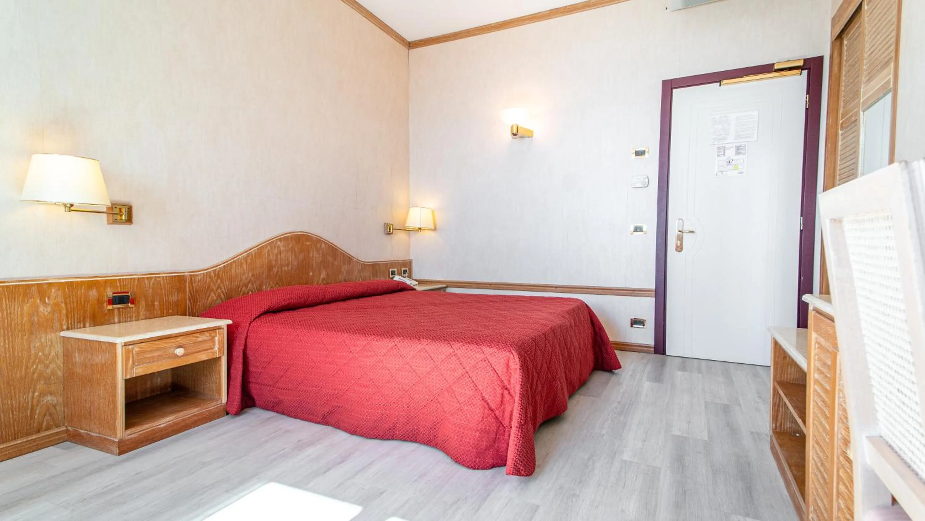 Bed in Bobby Executive