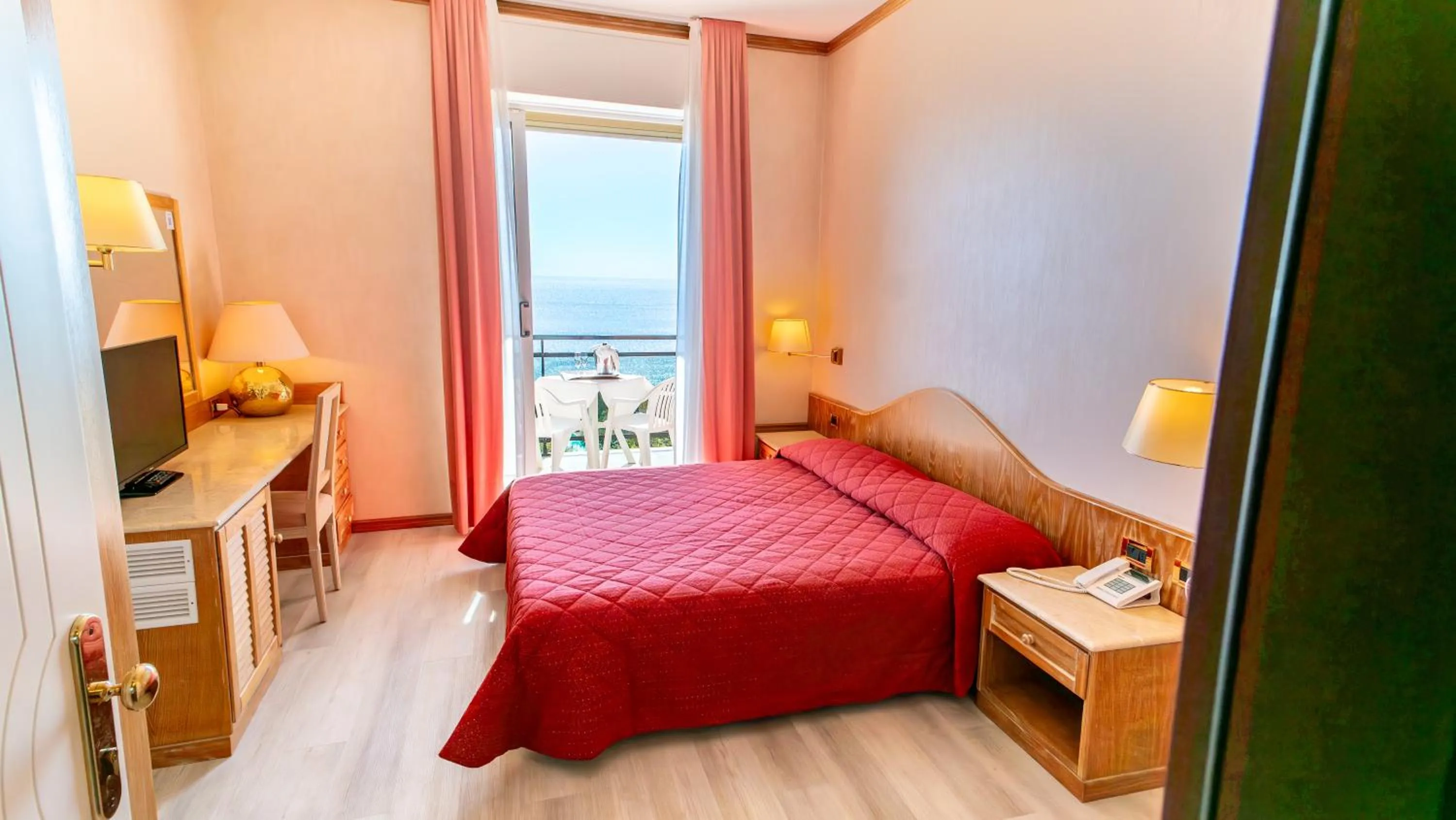 Bed in Bobby Executive