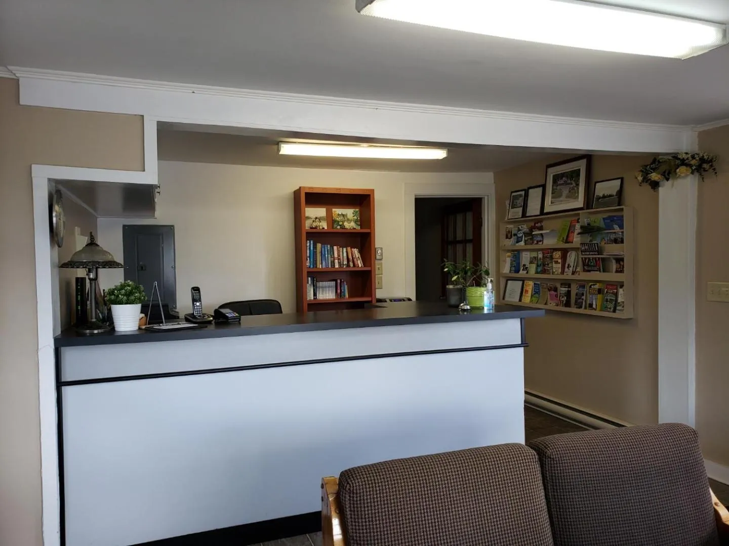 Lobby or reception in Scoodic Motel