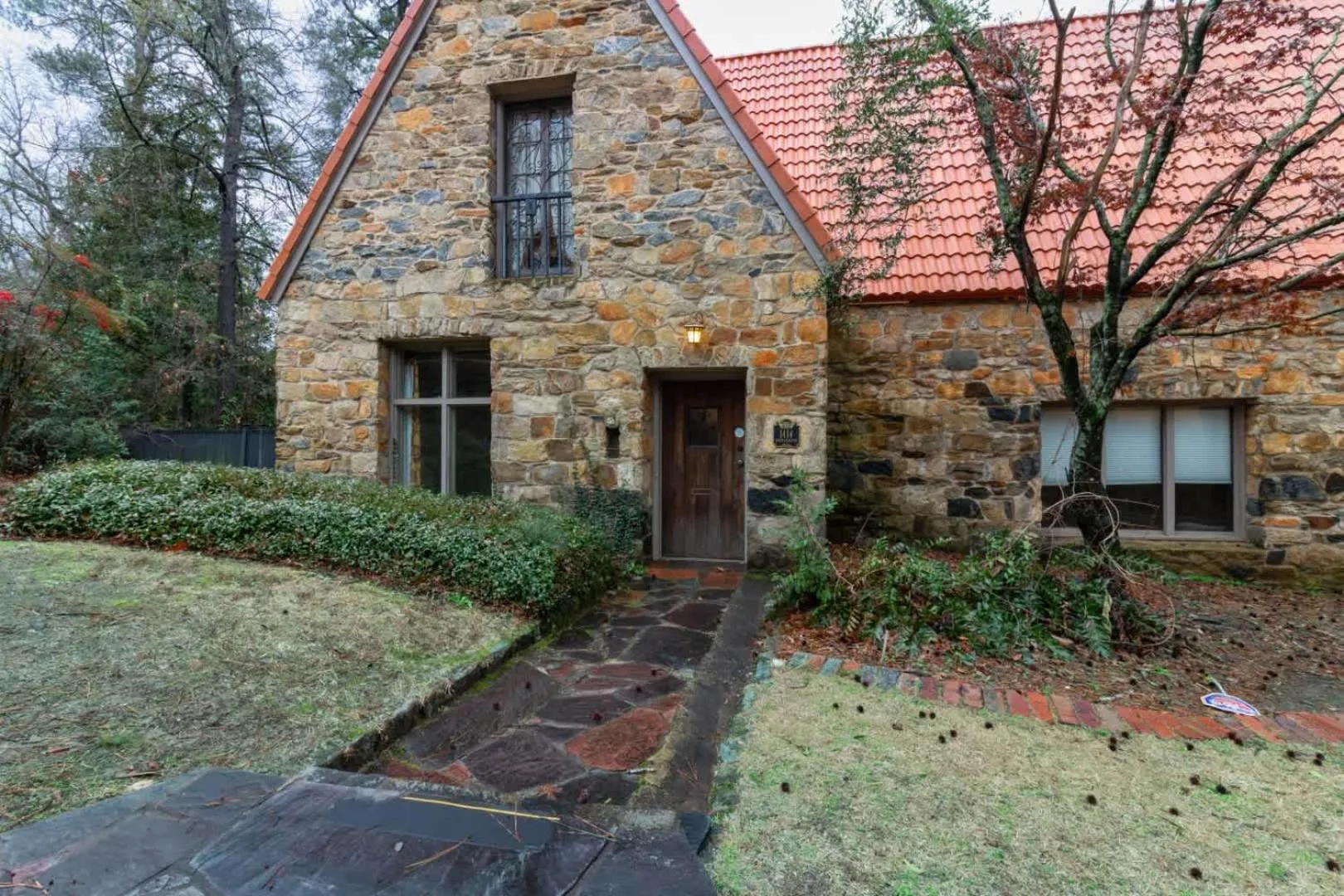 Royal in Columbus- Midtown Columbus Castle