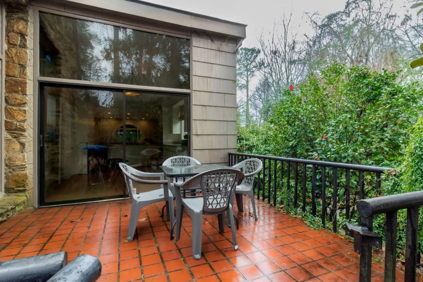 Royal in Columbus- Midtown Columbus Castle