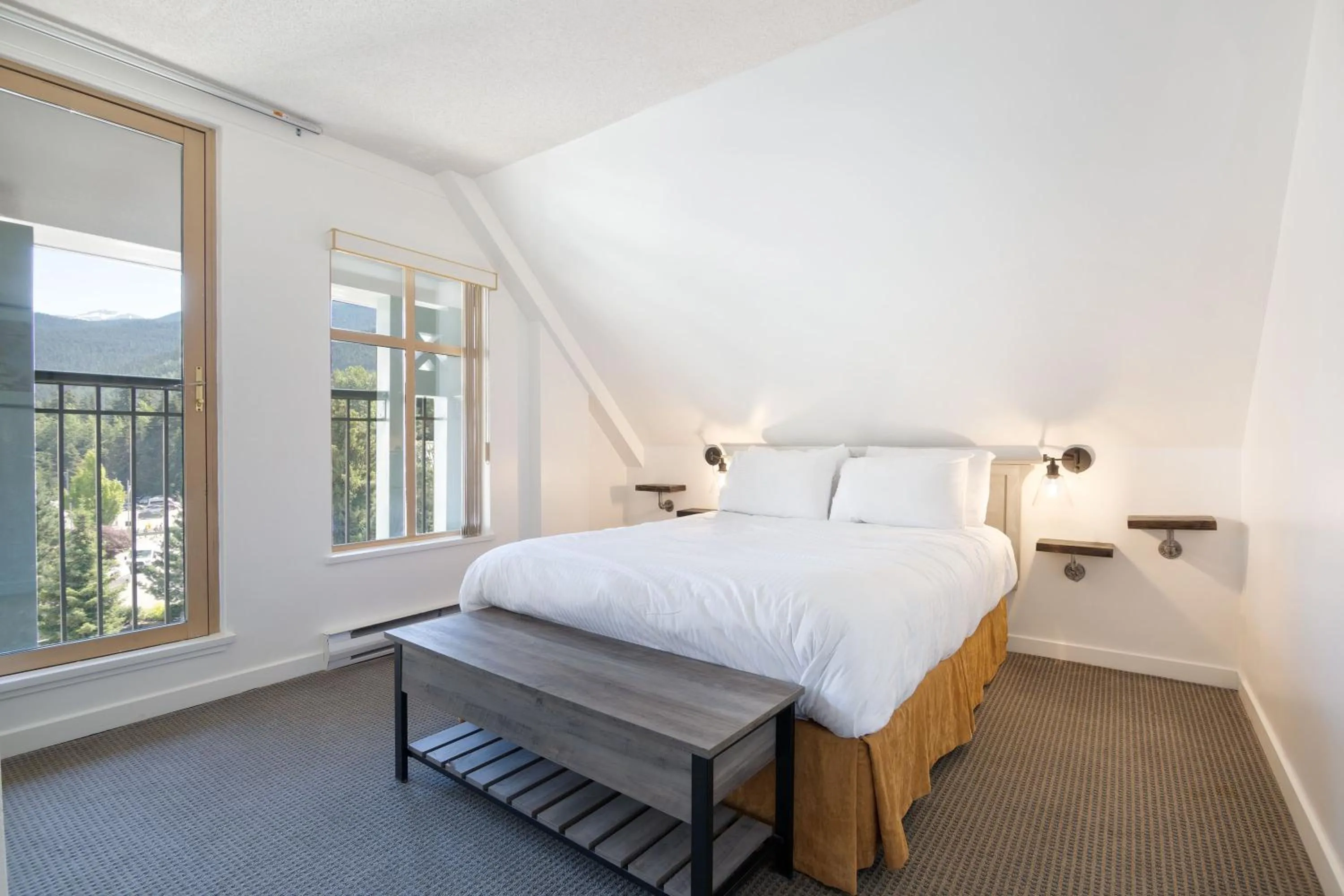 Bed in Whistler Village Centre by LaTour Hotels and Resorts