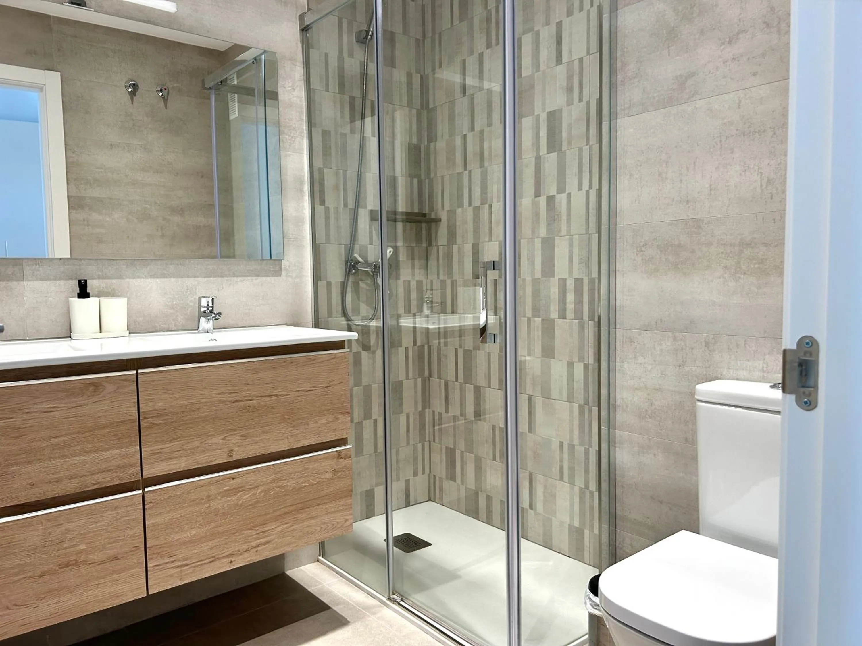 Shower in Gran terraza en Marinsa Beach Torrox