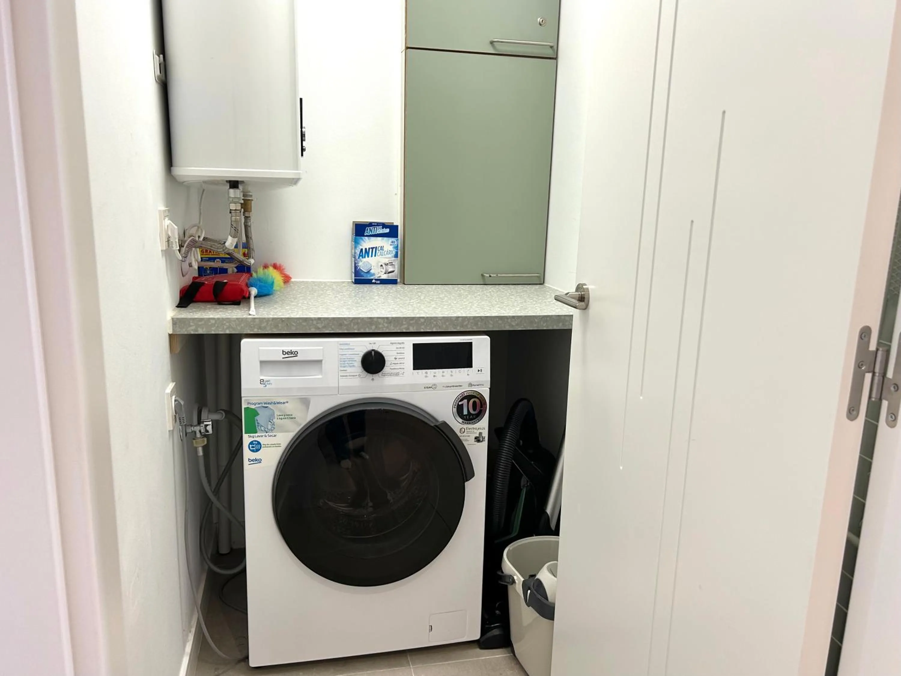 washing machine in Gran terraza en Marinsa Beach Torrox
