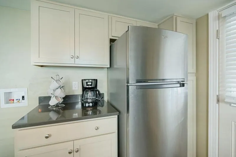 Property building in Cg Cottage Down