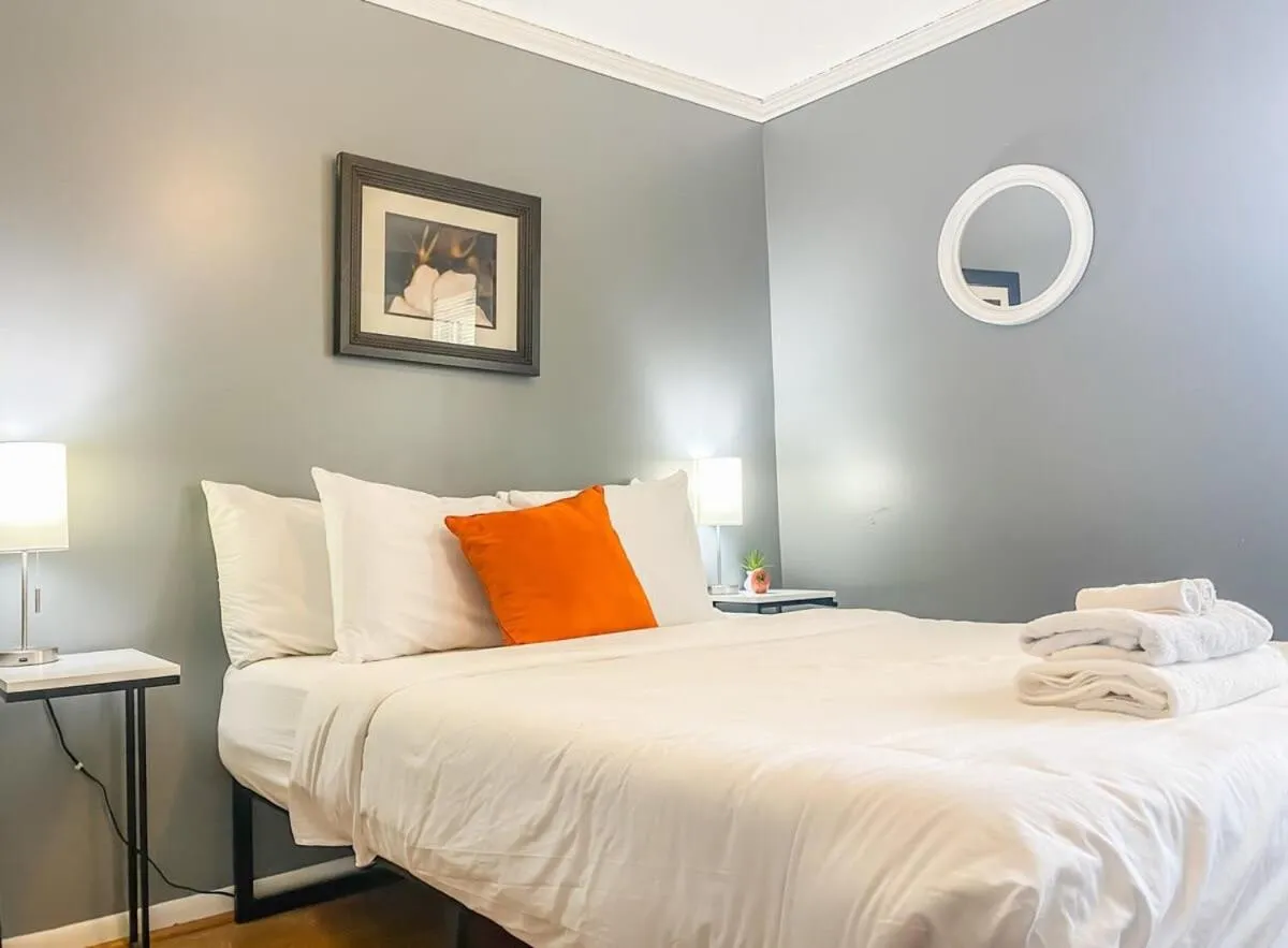 Bed in Near Space Center- Mahan Splashdown