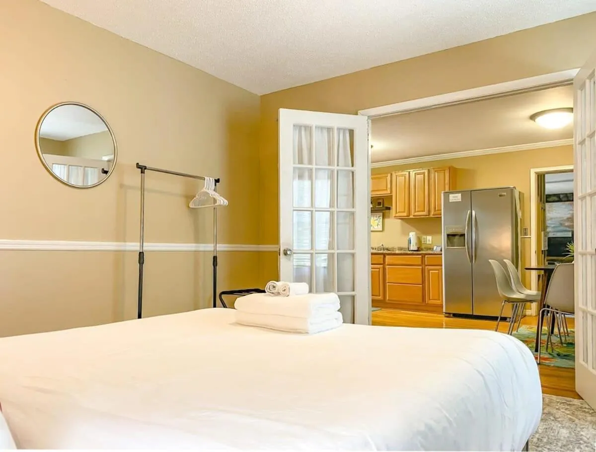 Bed in Near Space Center- Mahan Splashdown