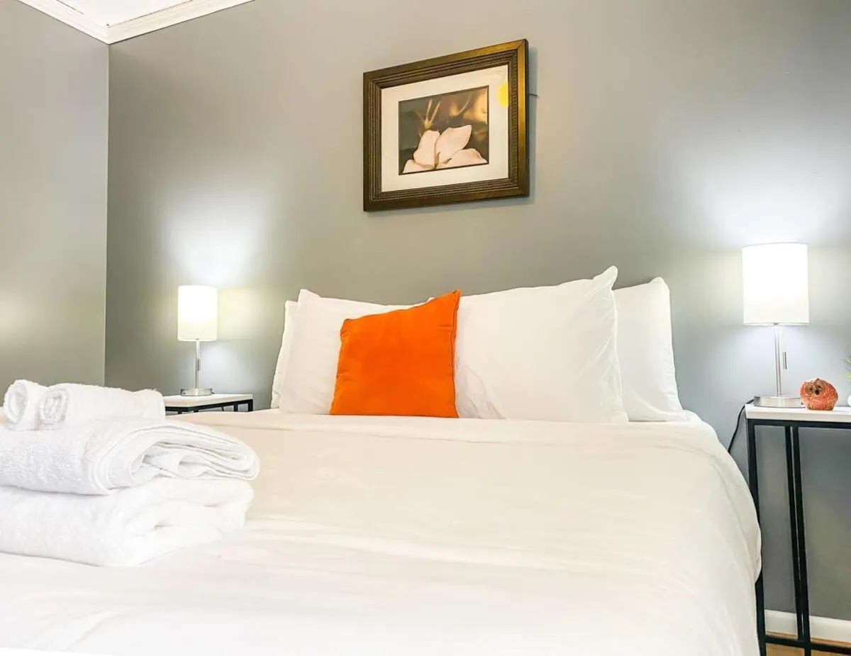 Bed in Near Space Center- Mahan Splashdown