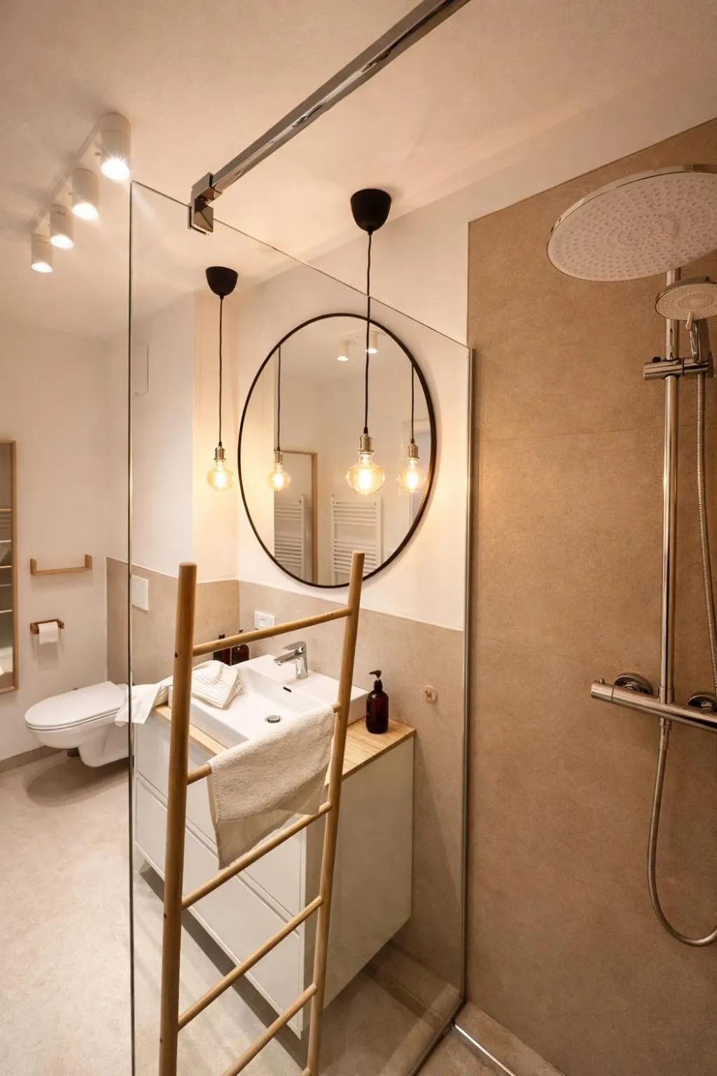 Bathroom, Bed in Da Alois - Alpine Premium Apartments