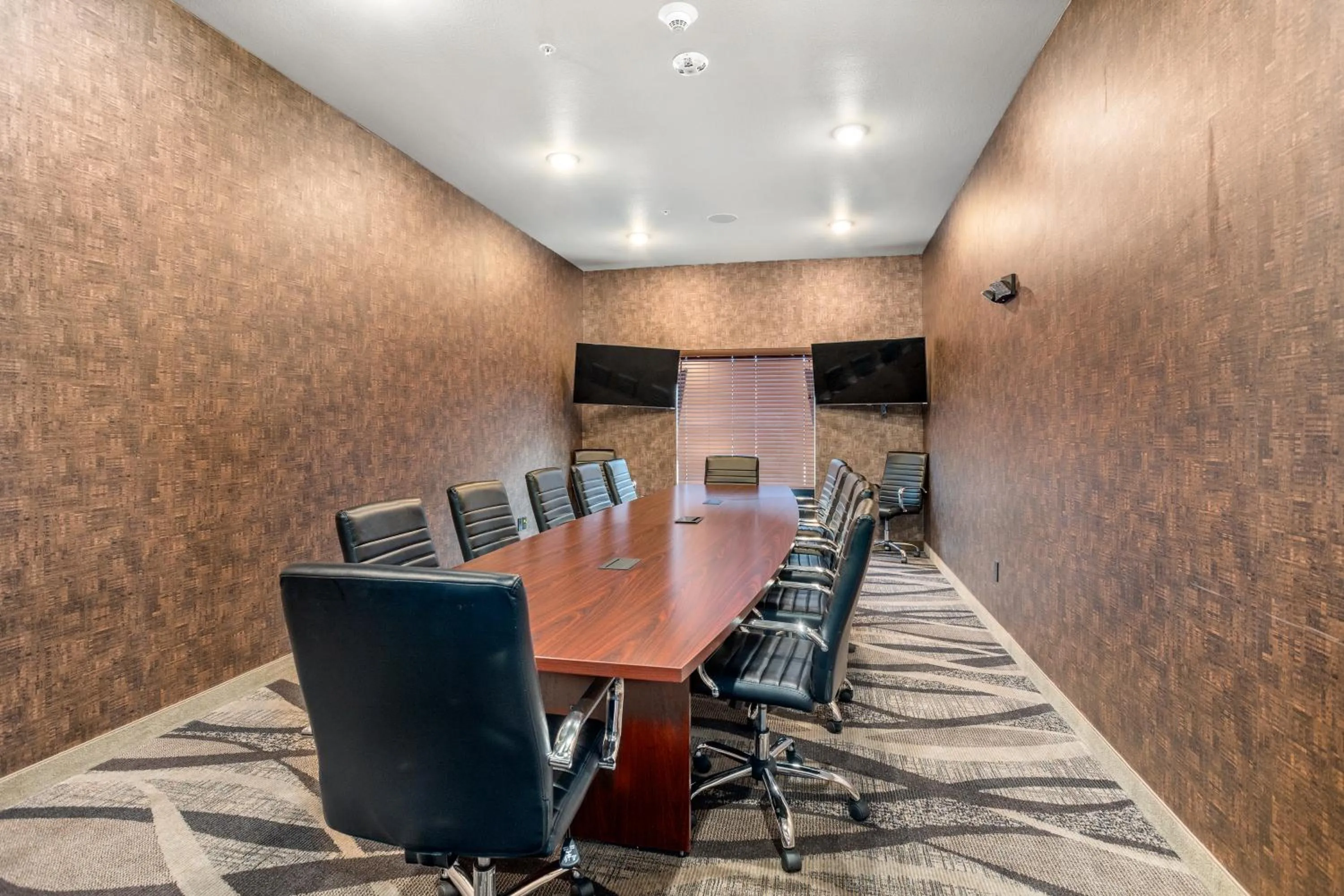 Meeting/conference room in Cobblestone Hotel & Suites - De Pere Green Bay
