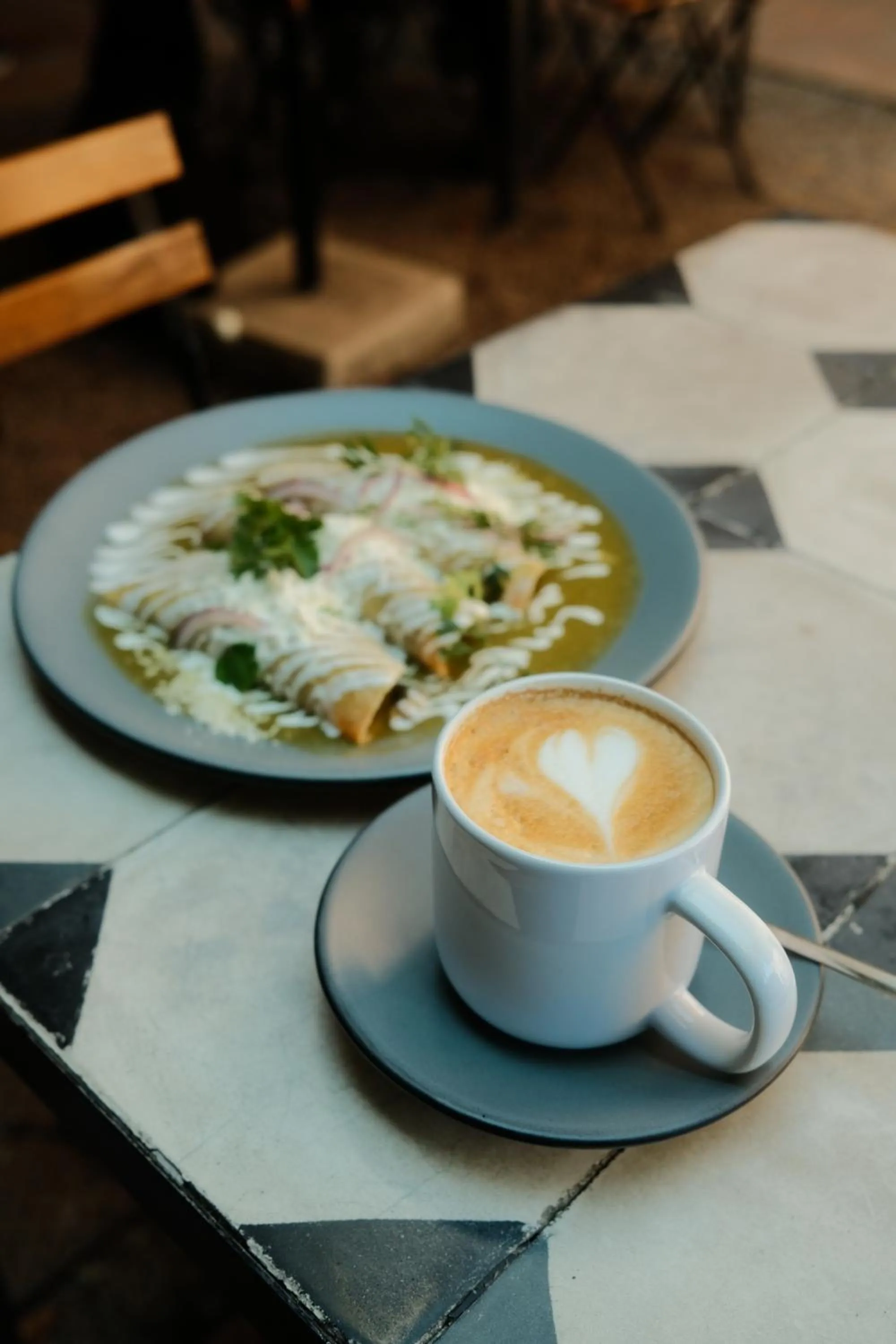 Food in Mina 32 - Coyoacan