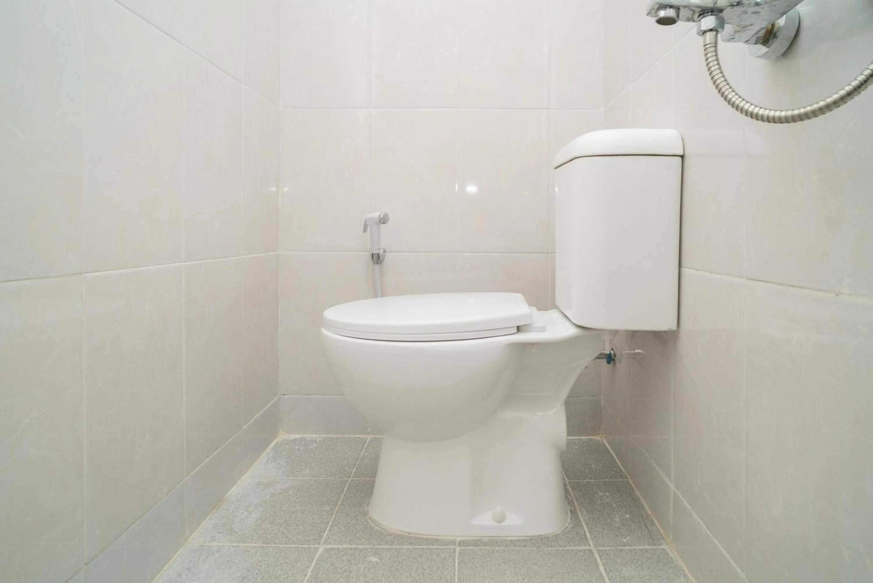 RedDoorz near Sarinah Jakarta