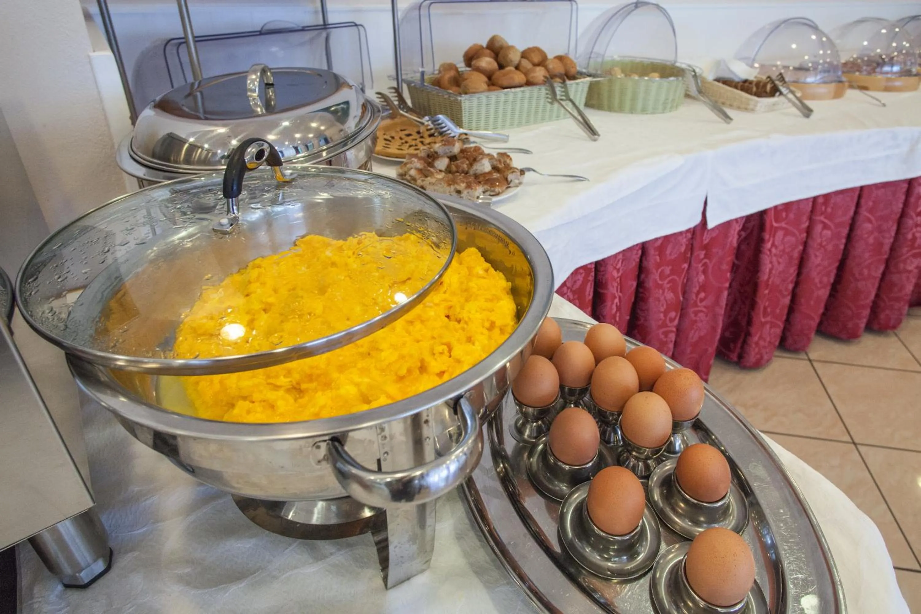 Buffet breakfast in Hotel Regina