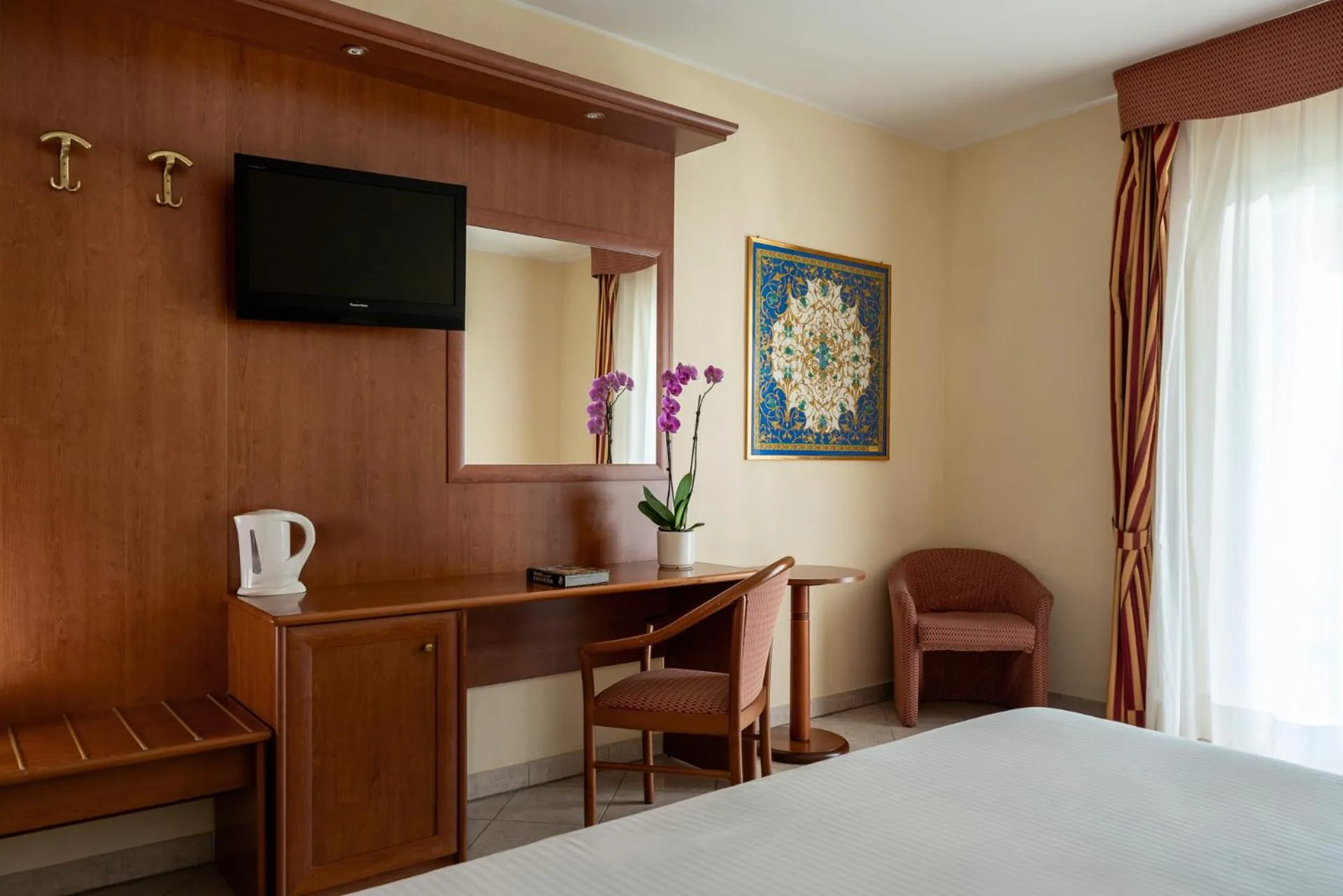 Bedroom, Bed in Hotel Regina