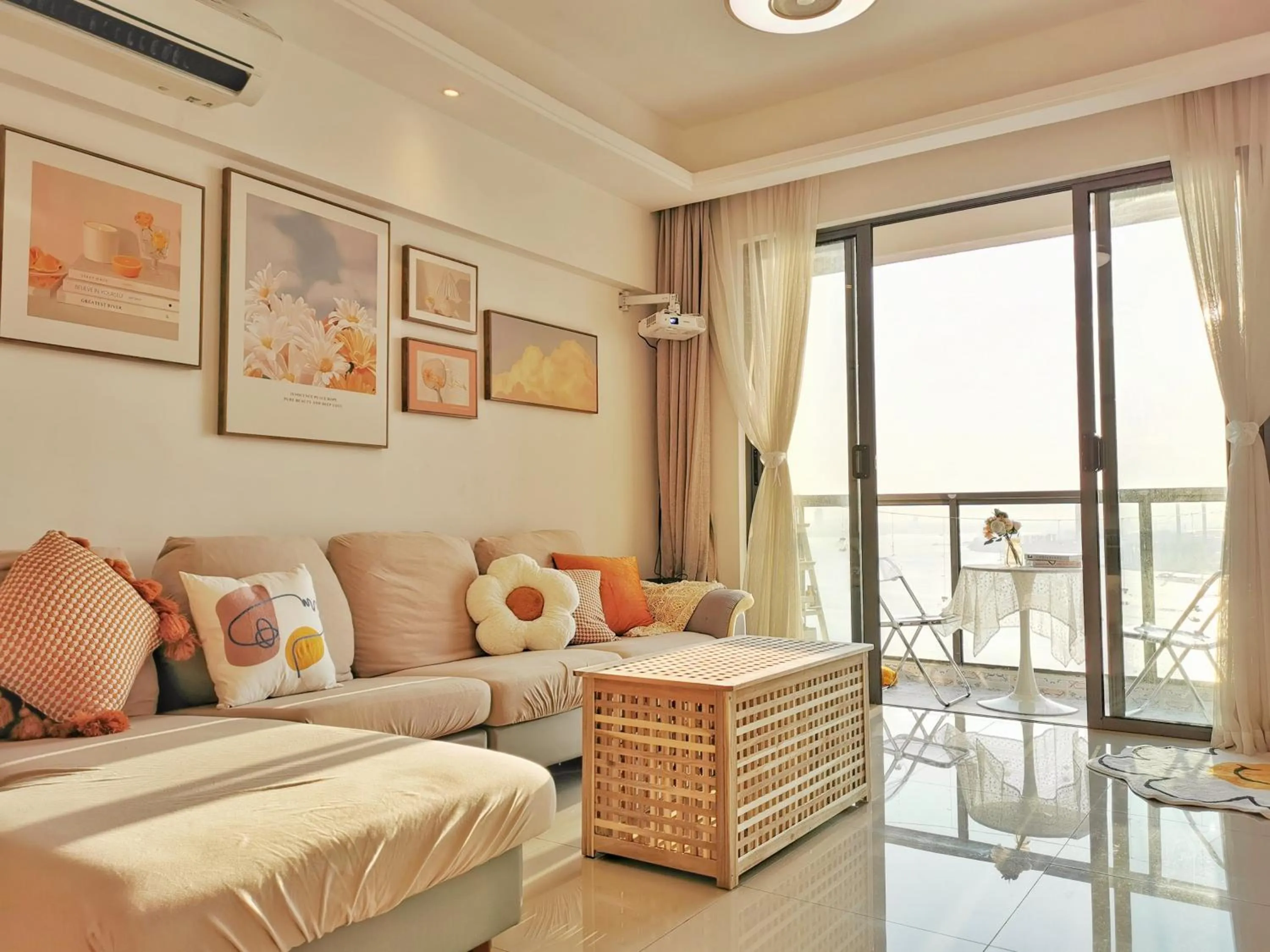 Living room, Bed in Yussy Homestay at R&F Princess Cove