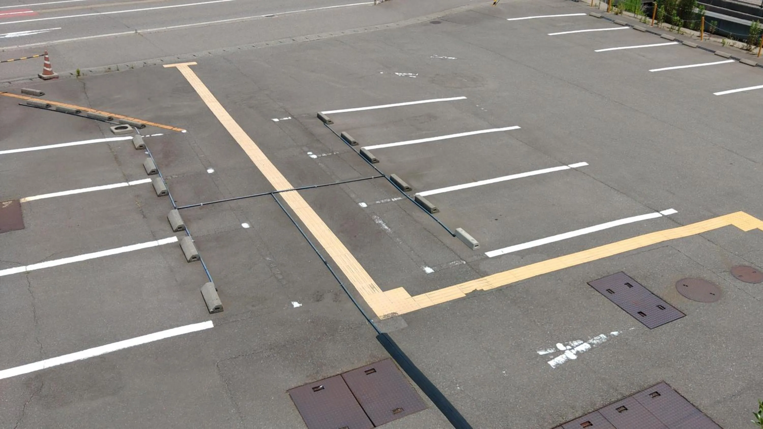 Parking in Hotel Hakusan Hills